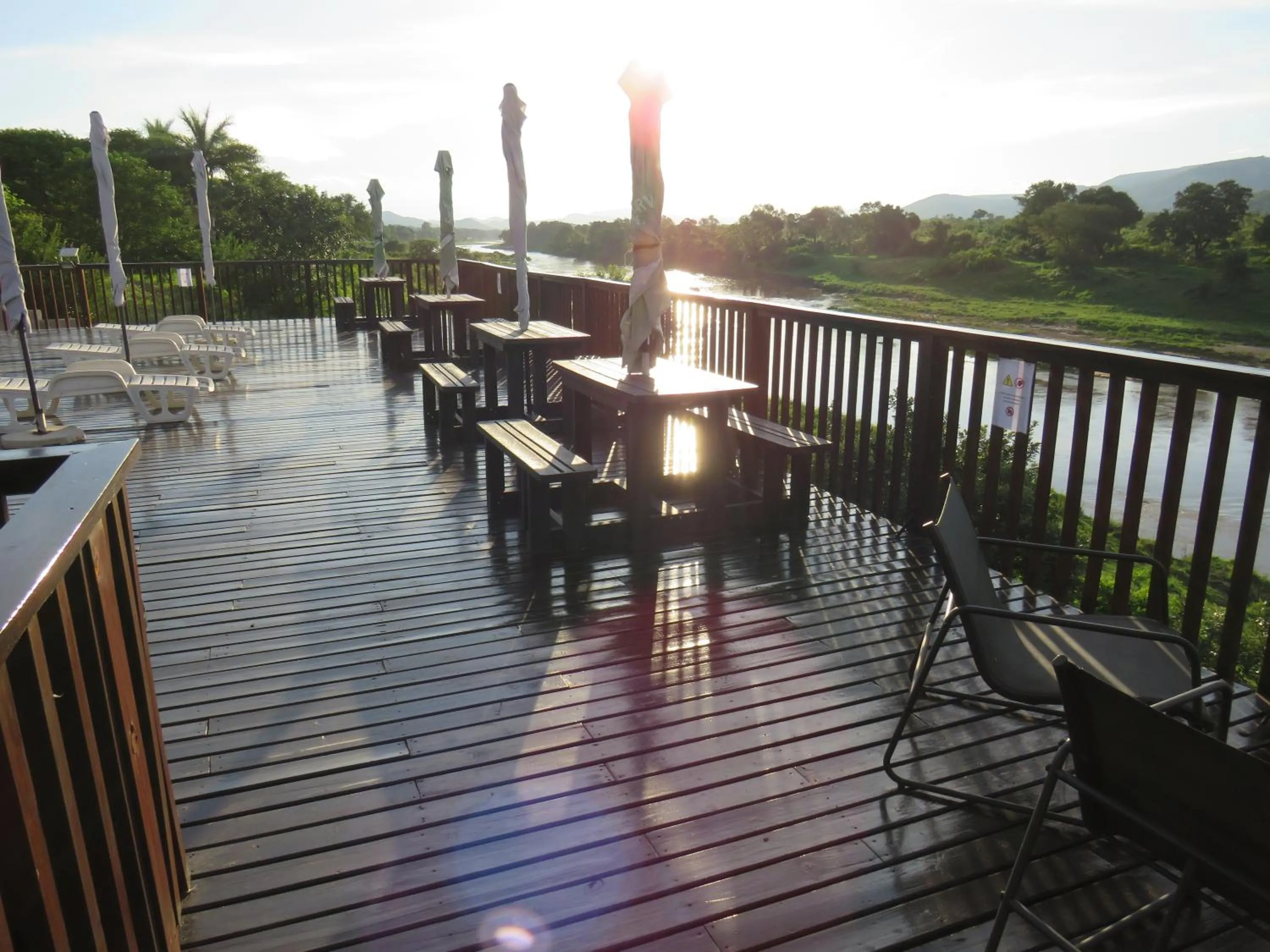 Sunset in Riverview Inn