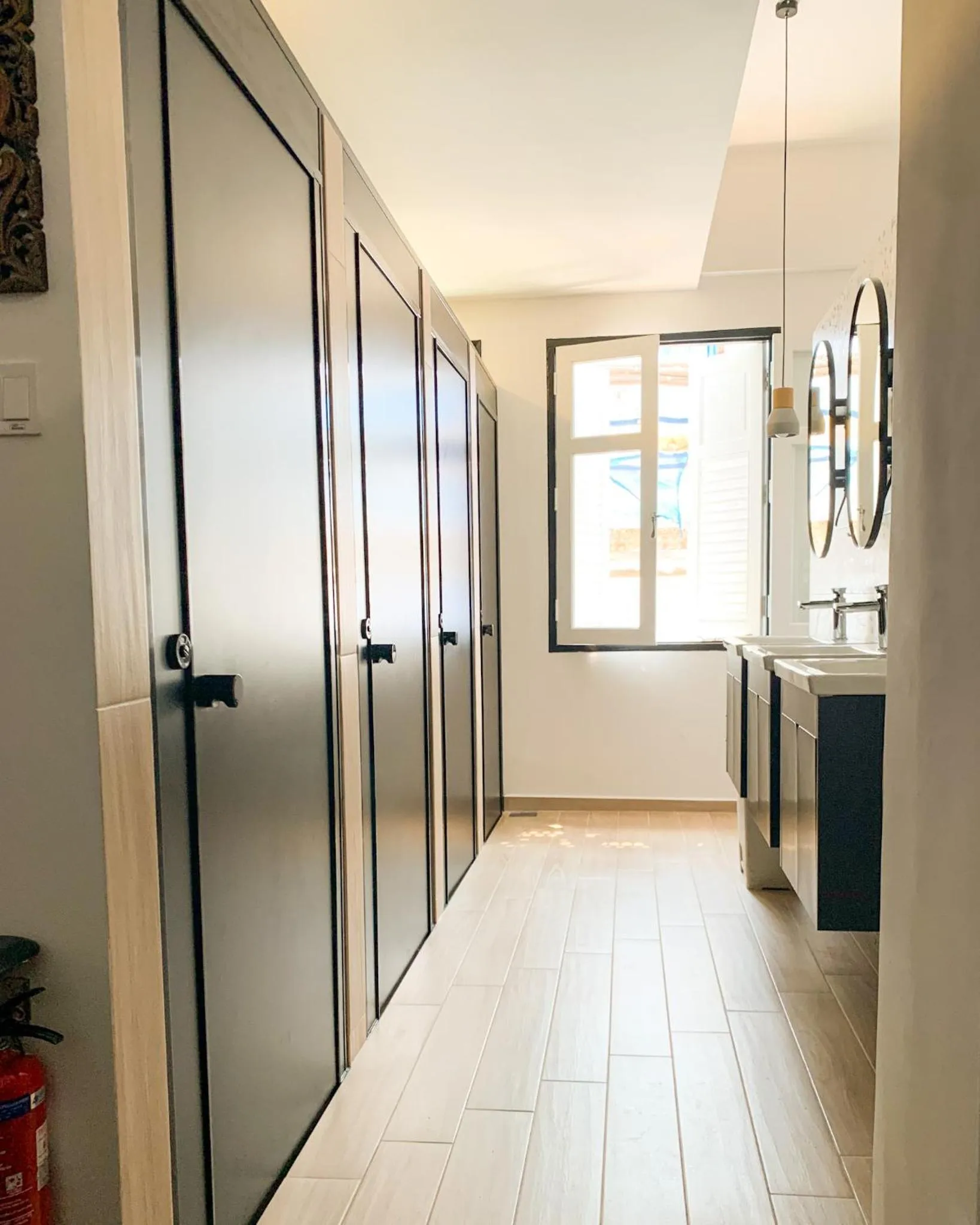 Shower in Betel Box Backpackers Hostel