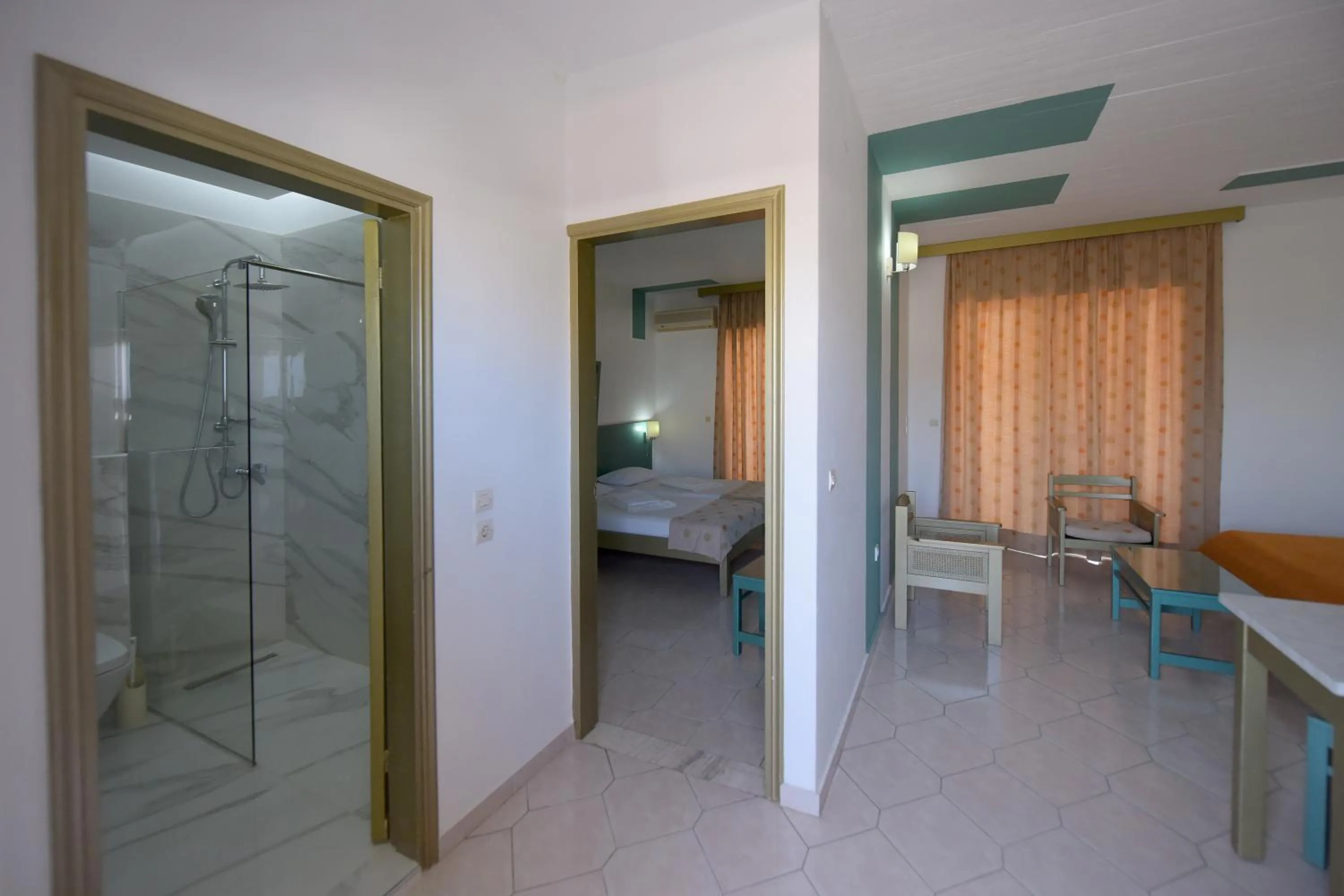 Area and facilities in Trianta Hotel Apartments
