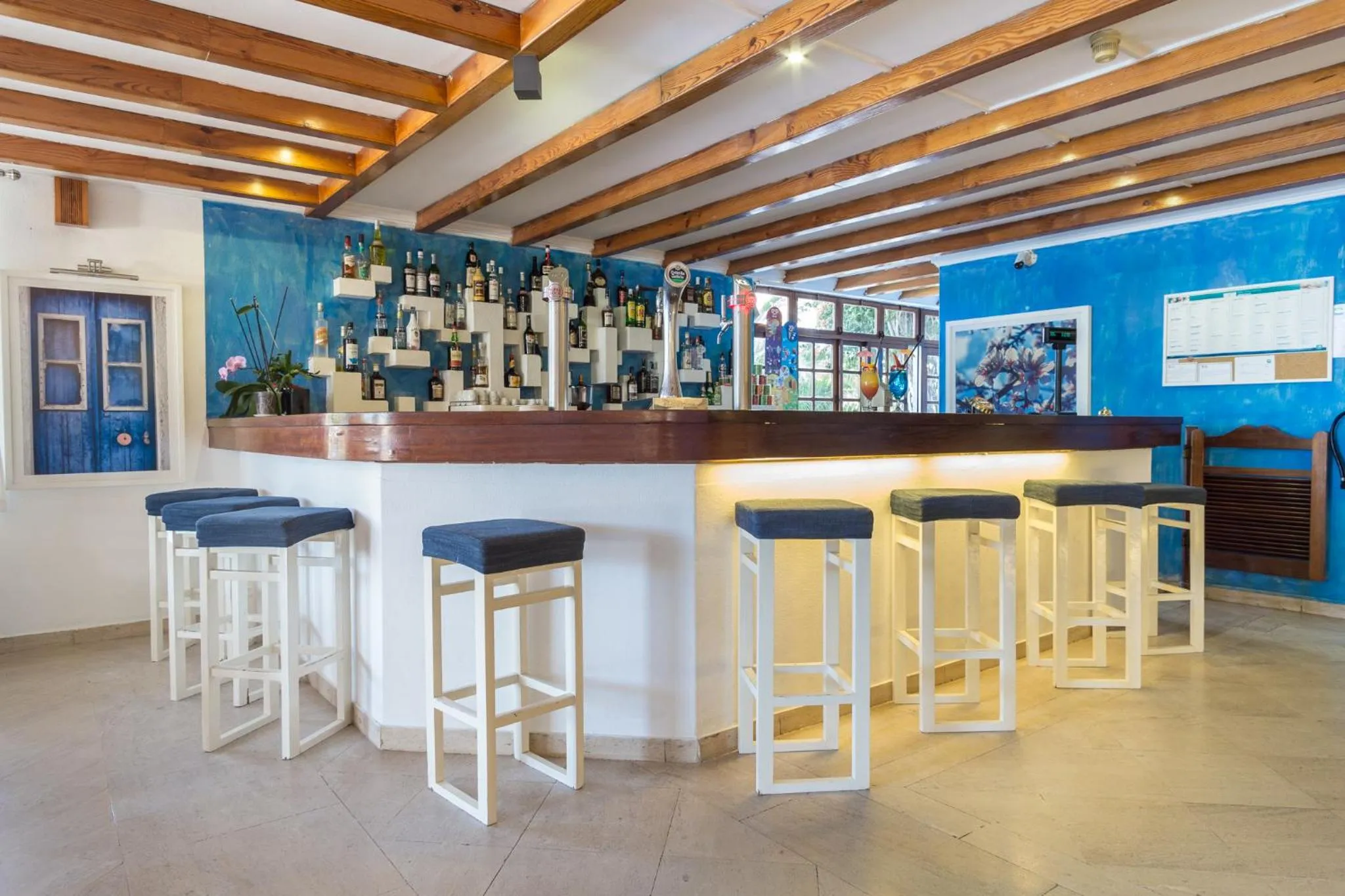 Lounge or bar in Mirachoro Praia da Rocha