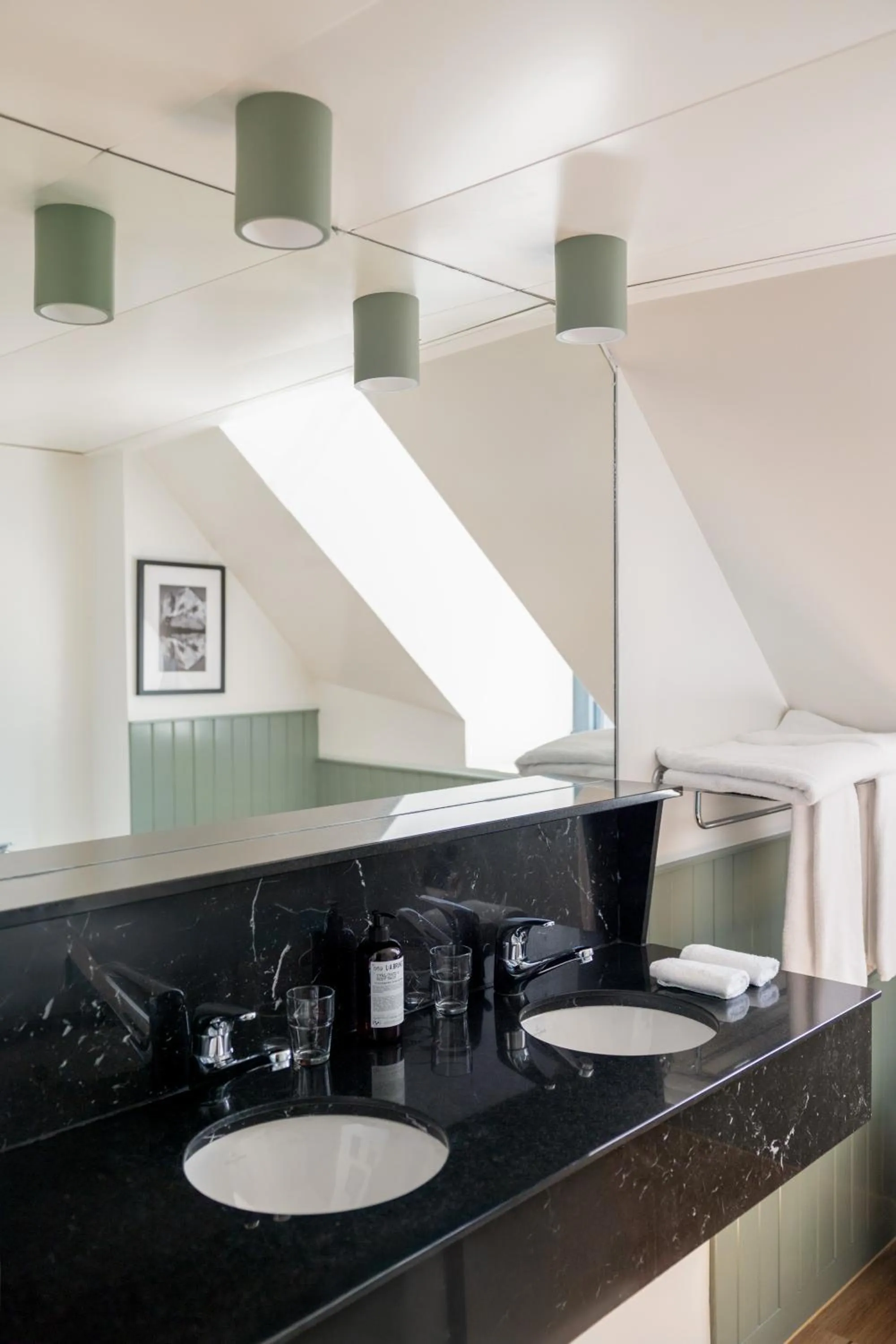 Bathroom in Maison du Lac Boutique Hôtel