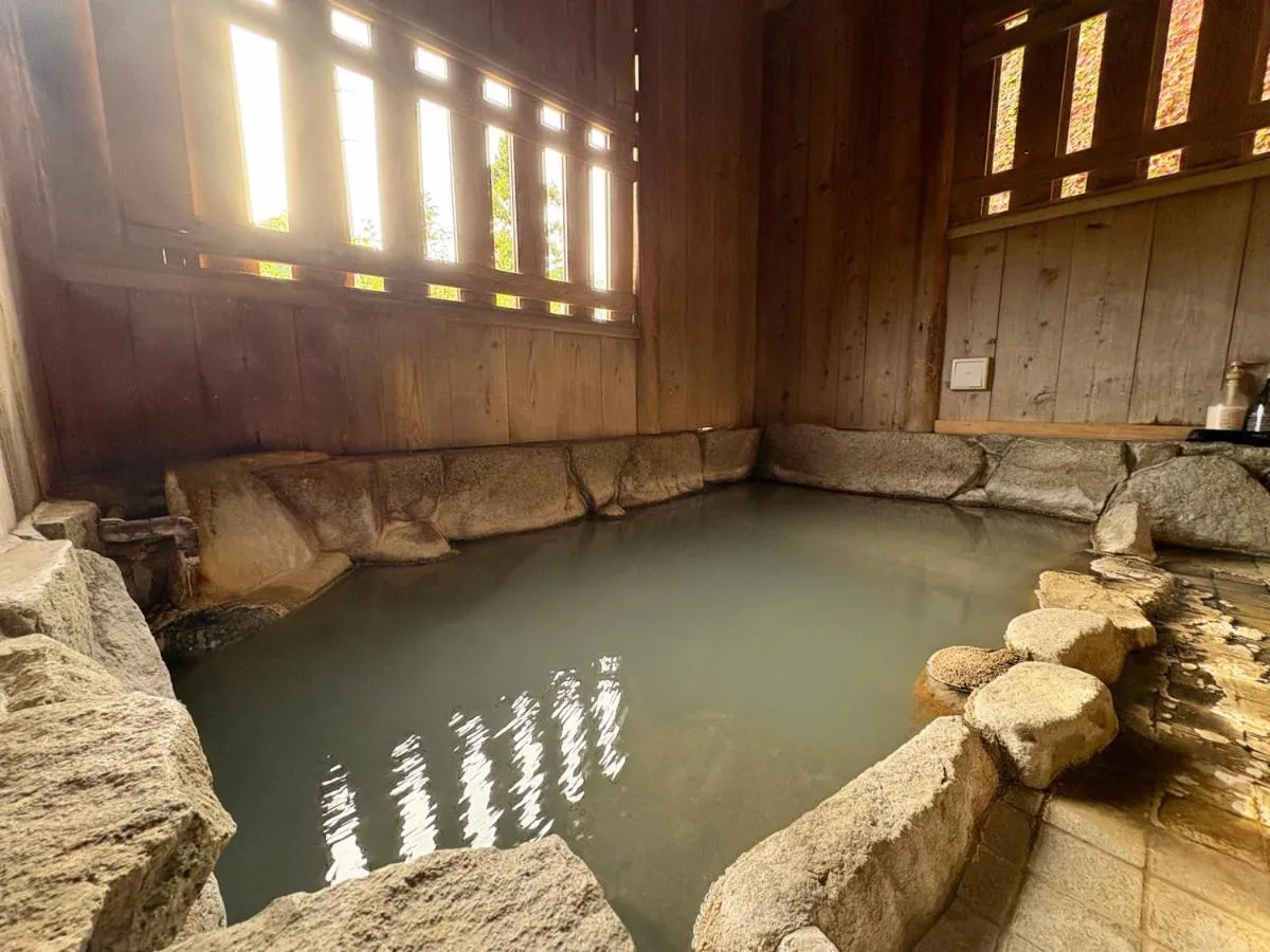 Hot Spring Bath in Yunominesou