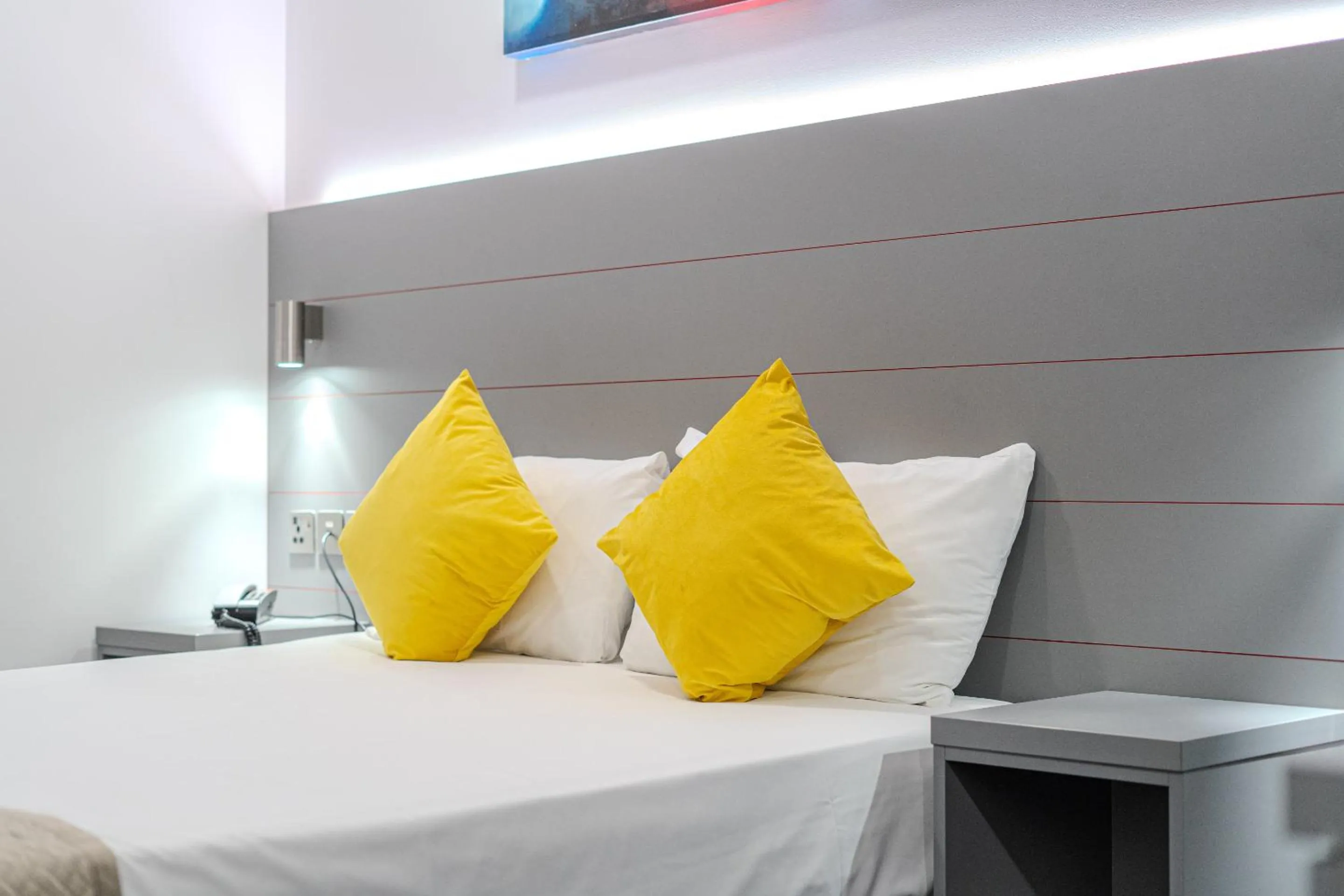 Bedroom, Bed in Ilford Hotel Goodmayes