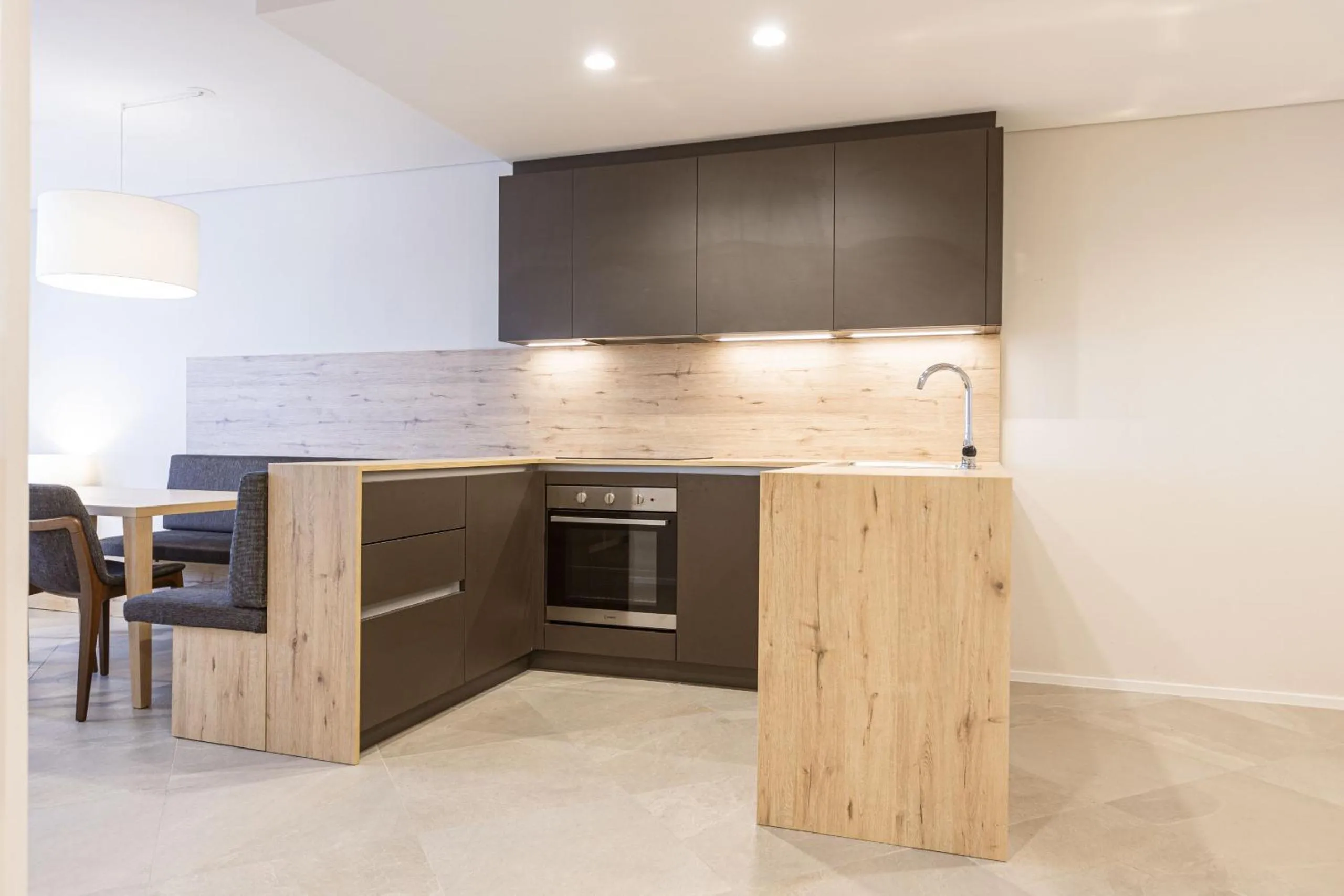 Kitchen or kitchenette in Bergresort Gerlitzen by ALPS RESORTS