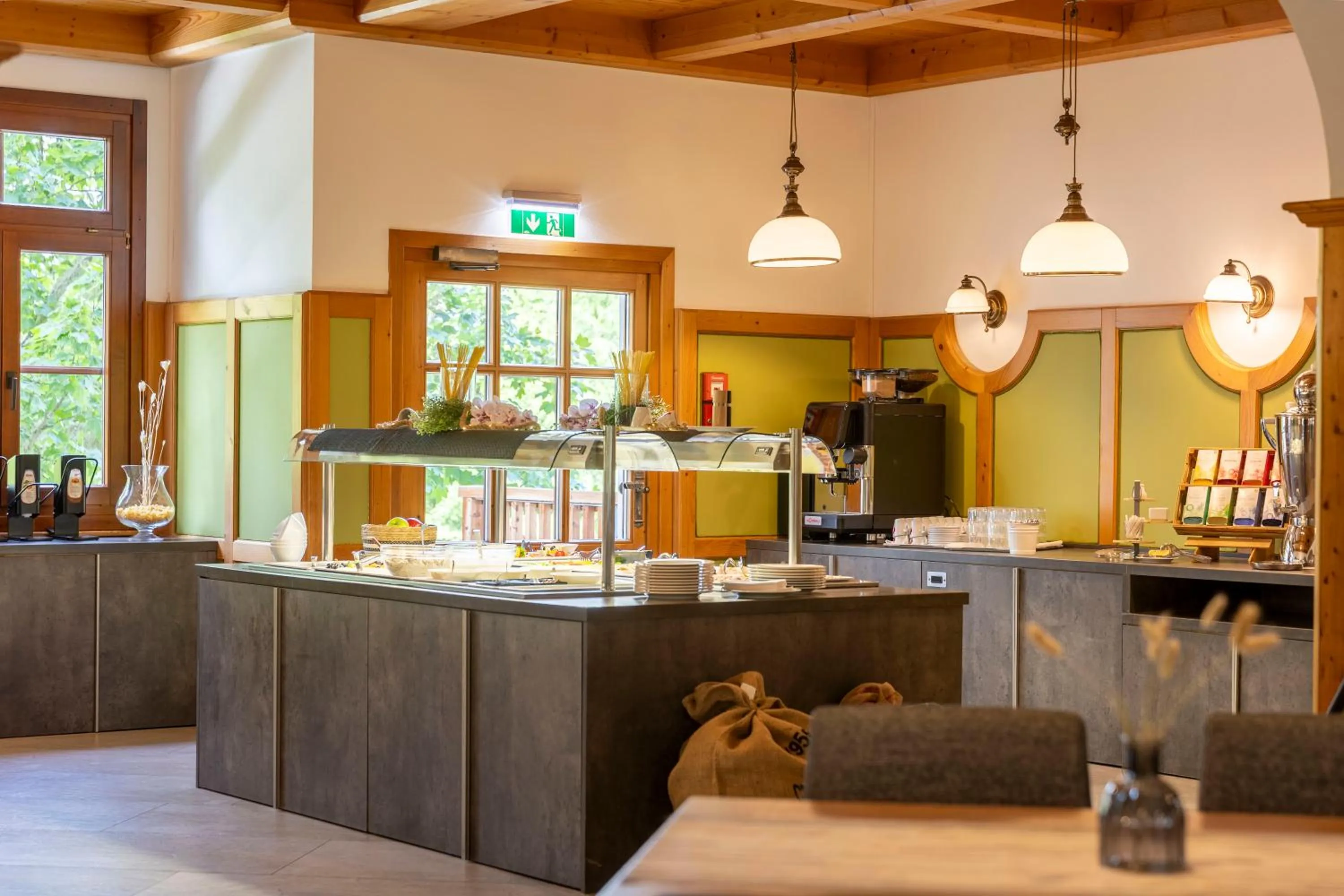 Restaurant/places to eat in Bergresort Gerlitzen by ALPS RESORTS