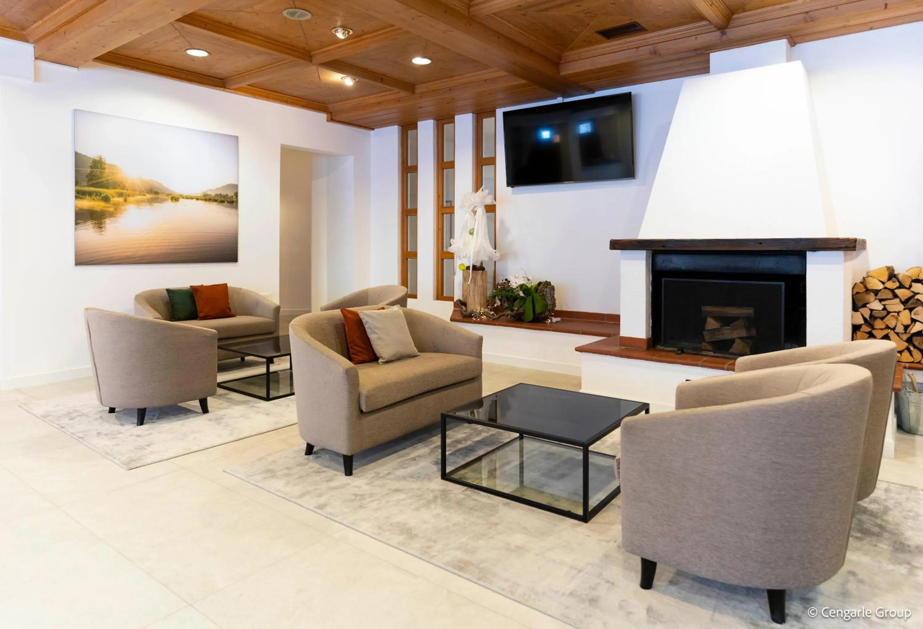 Lounge or bar in Bergresort Gerlitzen by ALPS RESORTS