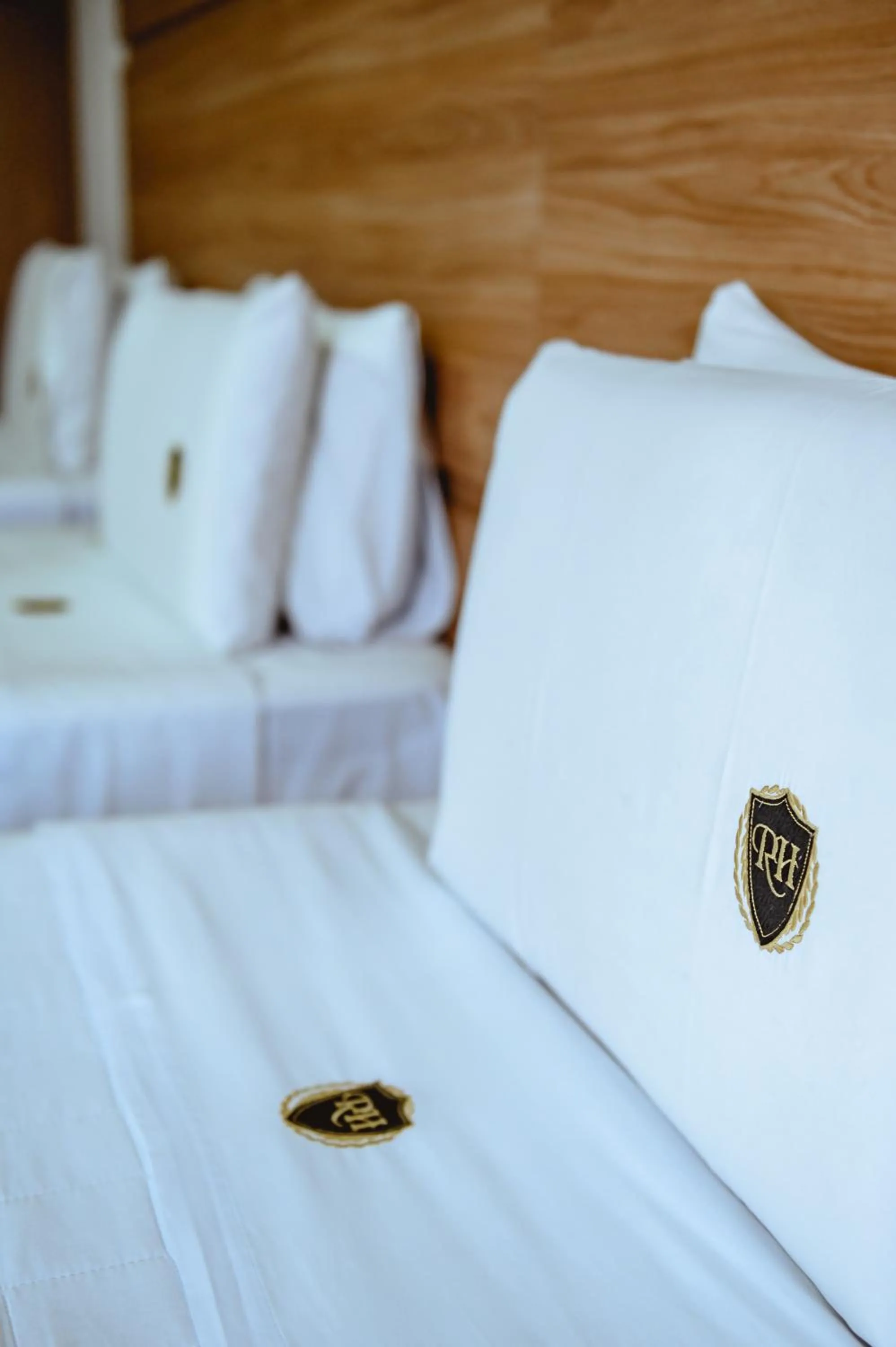 Bed in Riellis Center Hotel