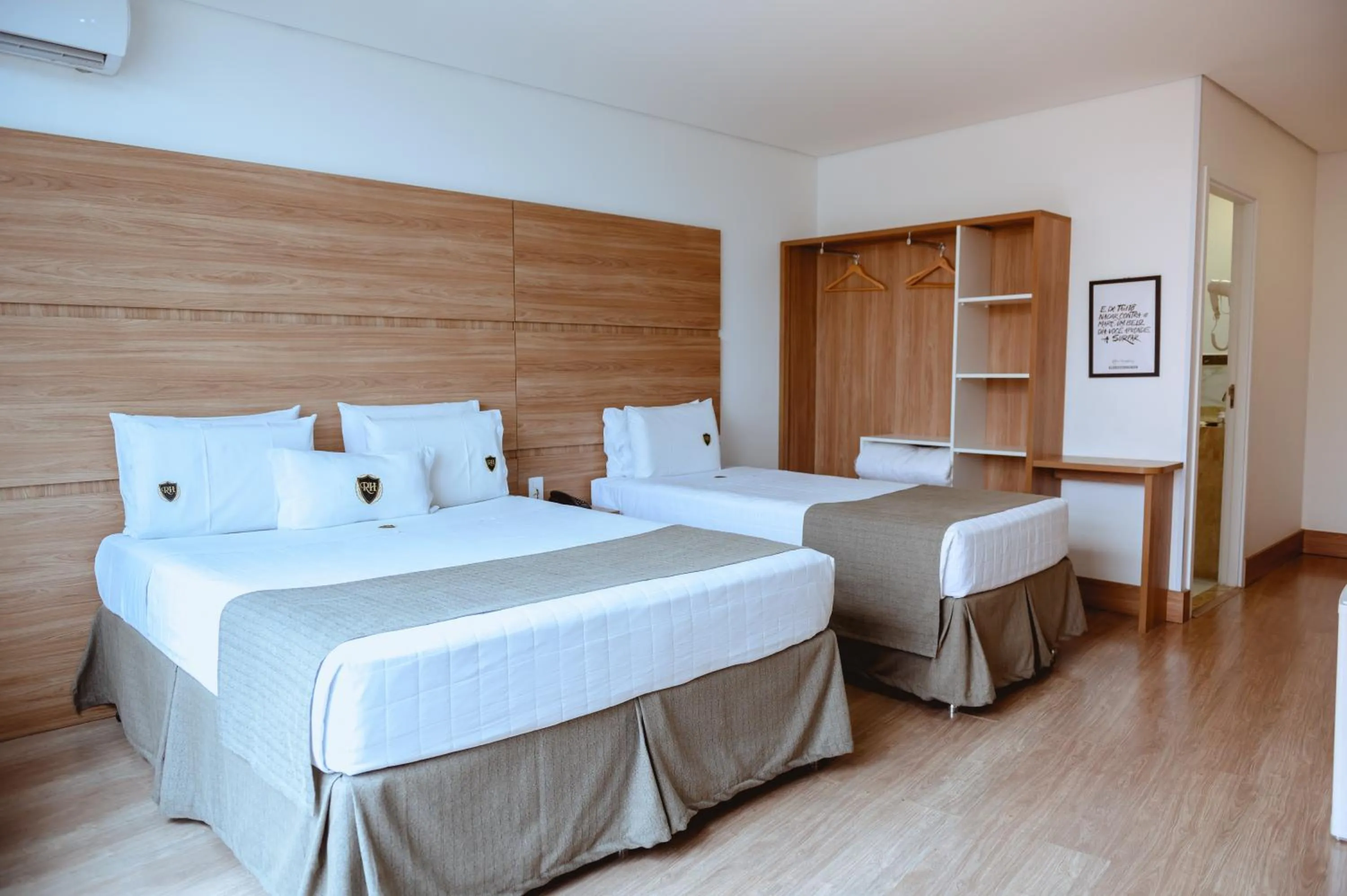 Bed in Riellis Center Hotel