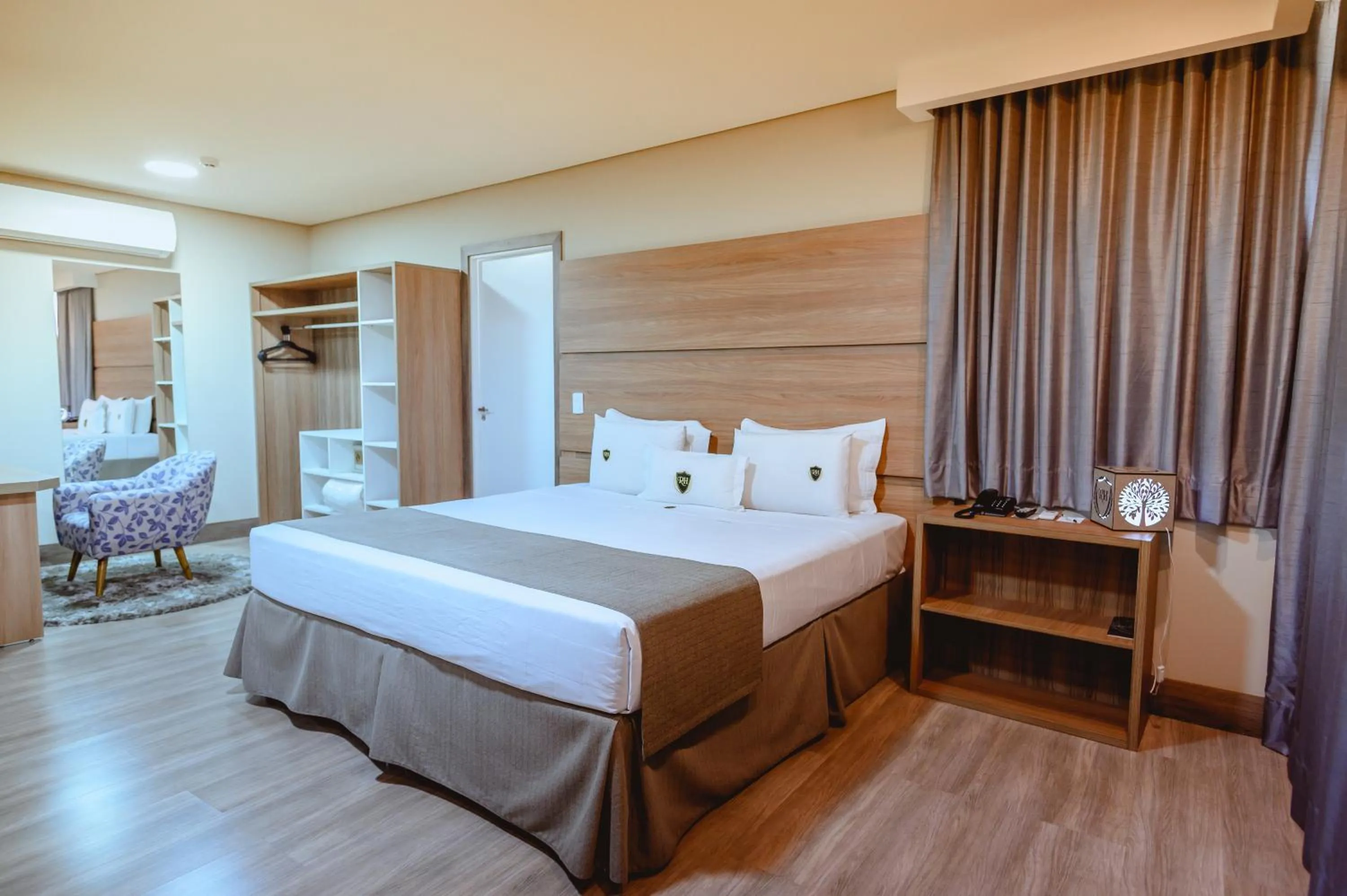 Bed in Riellis Center Hotel