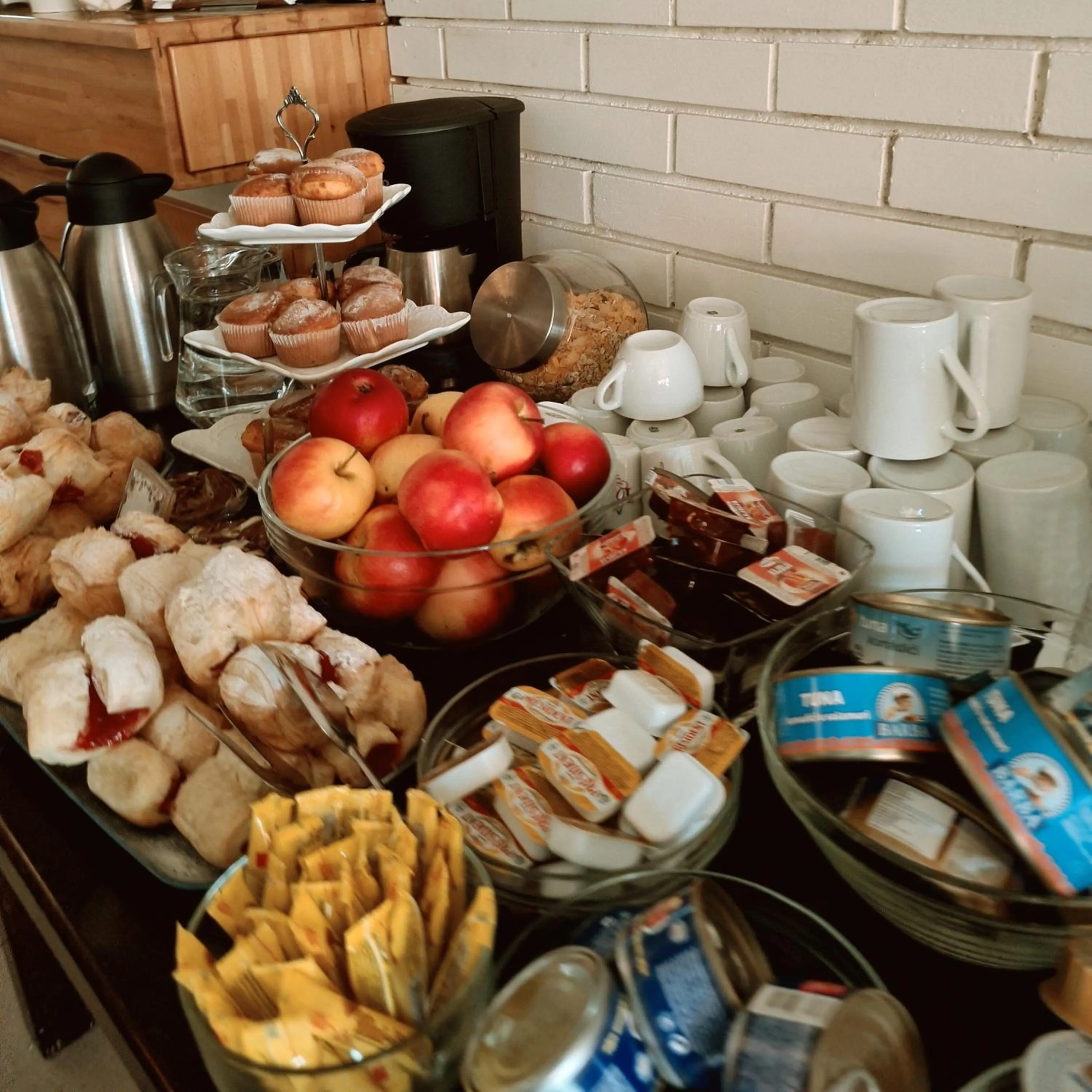 Restaurant/places to eat in Hotel Danica