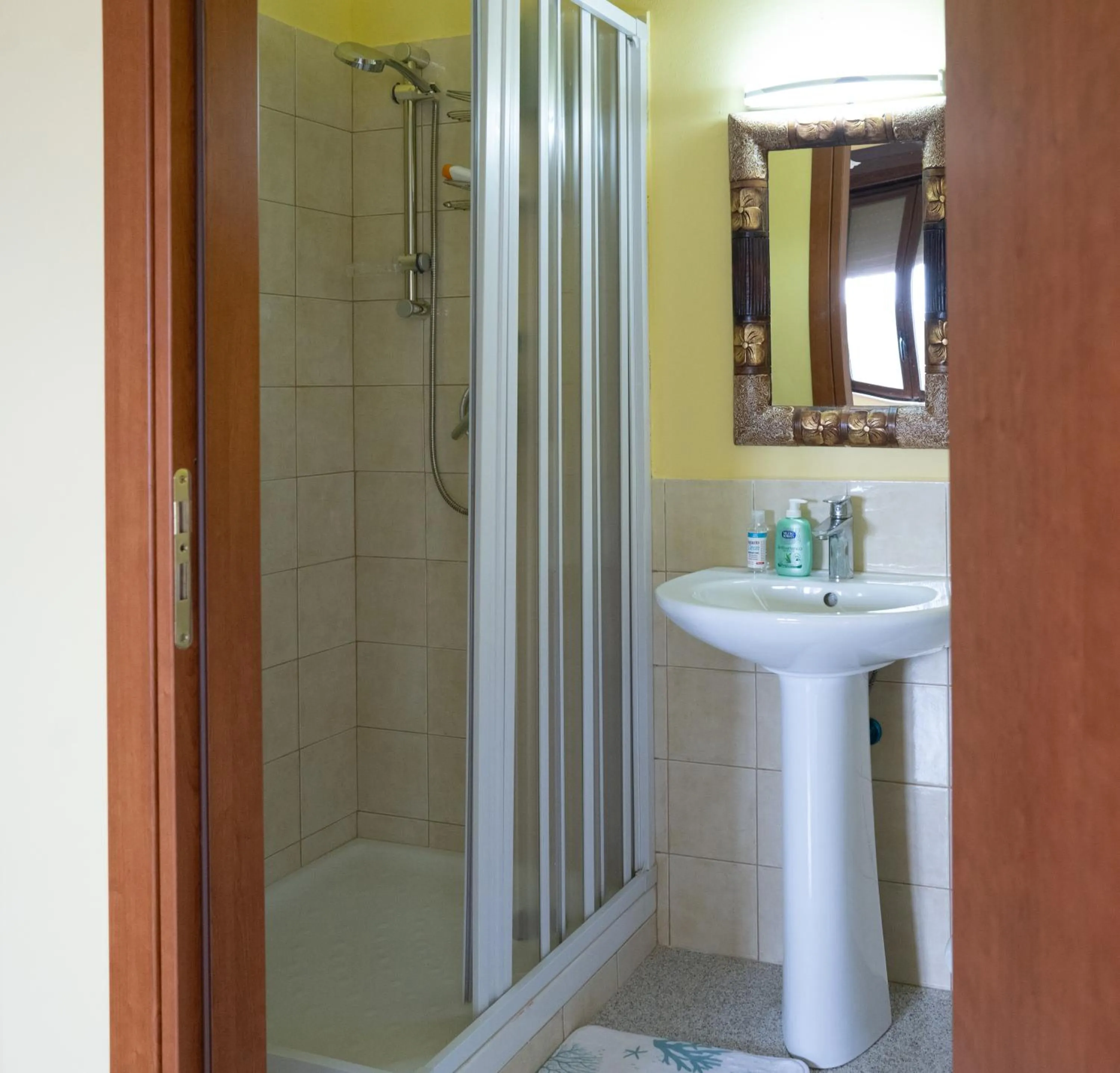 Bathroom in Capinera