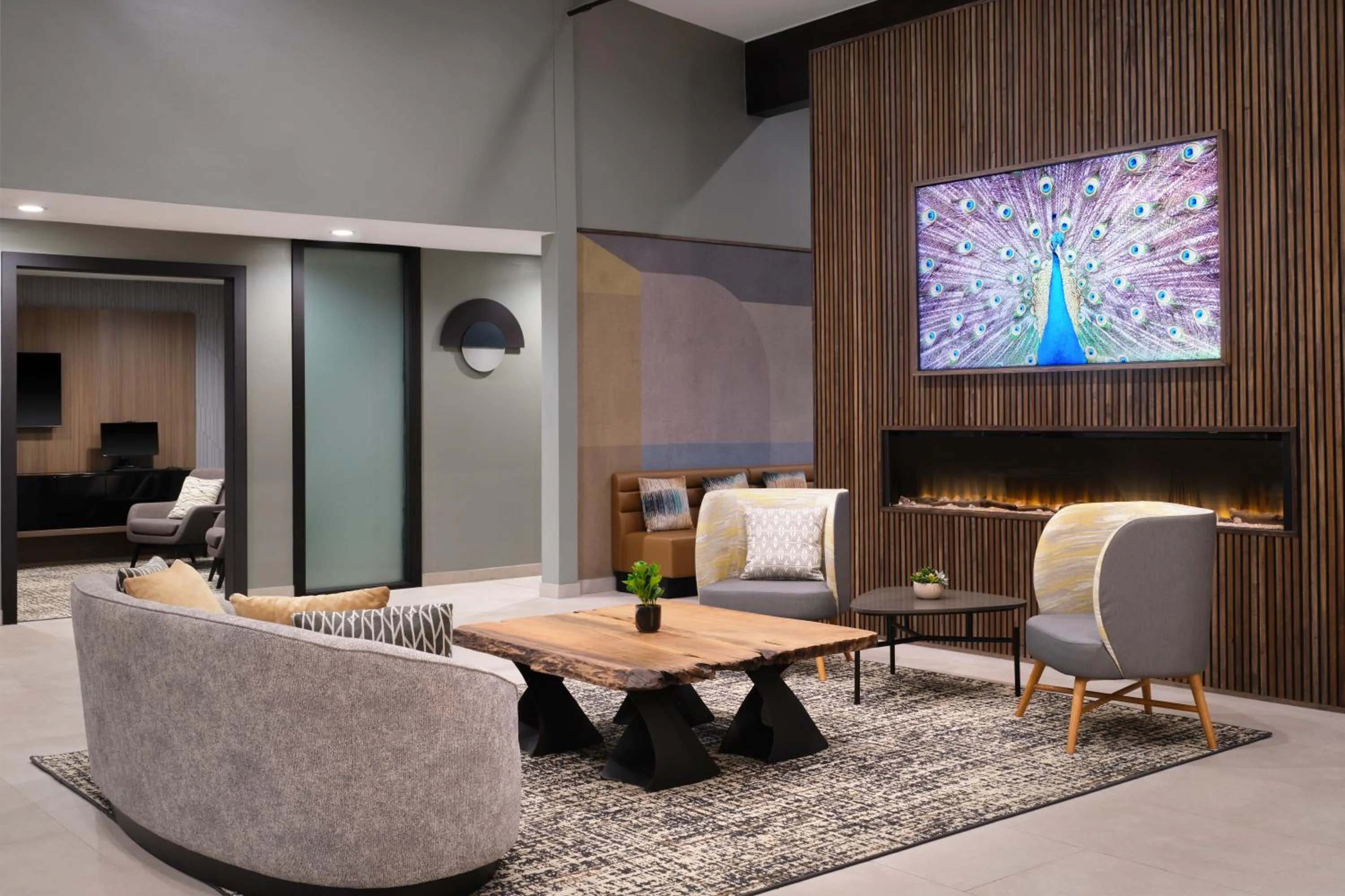 Lobby or reception in Holiday Inn Gonzales by IHG