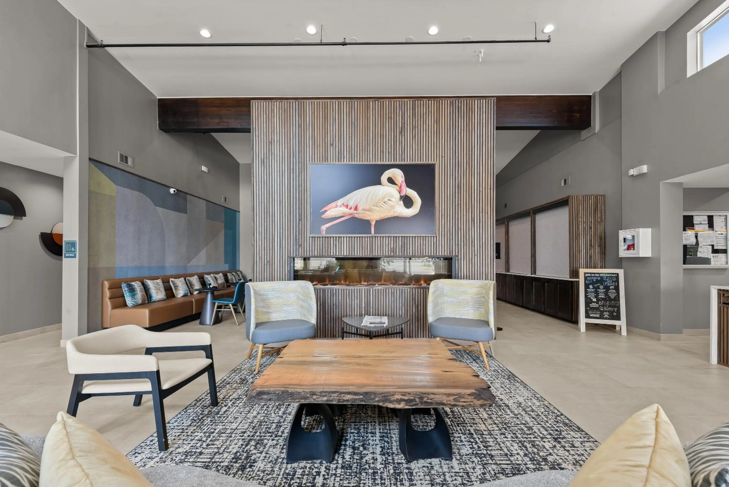 Property building in Holiday Inn Gonzales by IHG