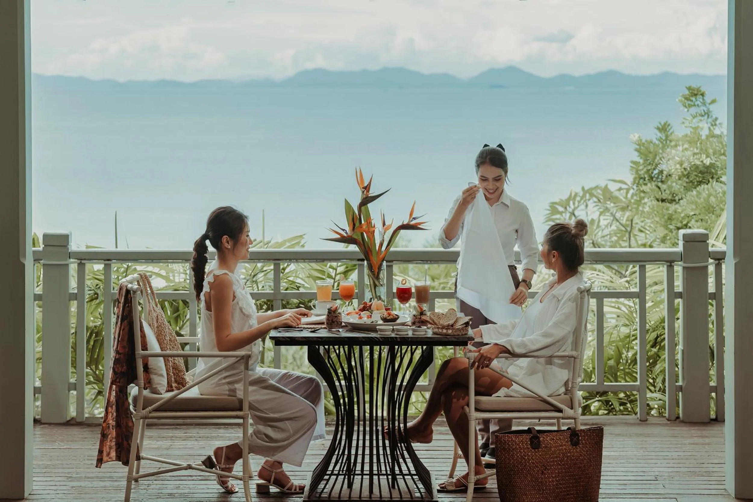 Restaurant/places to eat in Amatara Welleisure Resort