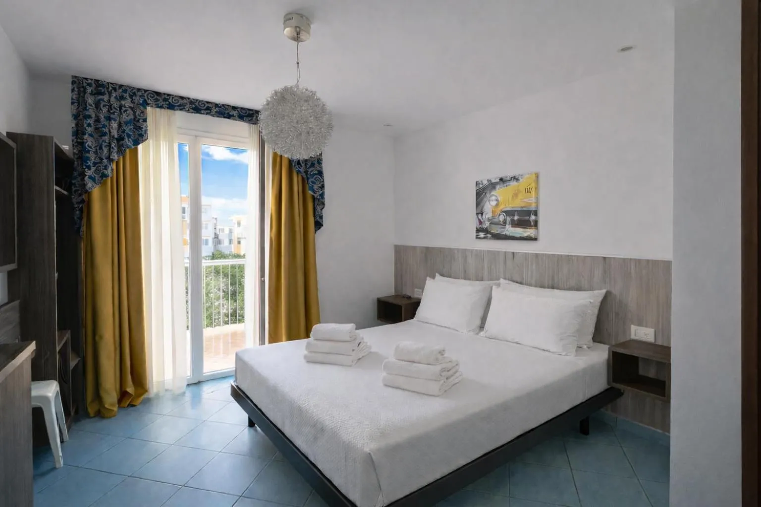 Bed in Hotel Centrale Frontemare