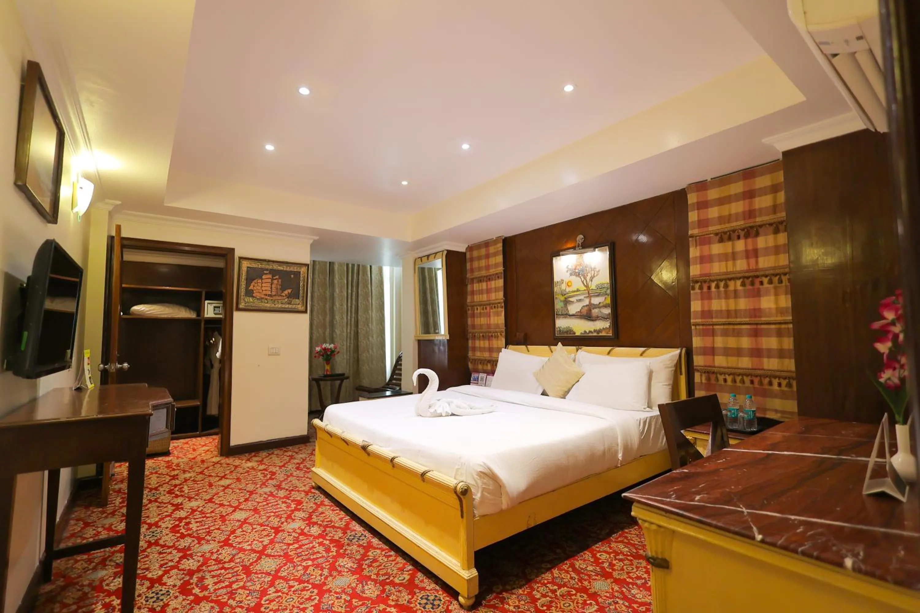 VIP, Bed in Regenta Orko's Haridwar, Motichur , 10 min from Har ki Pauri