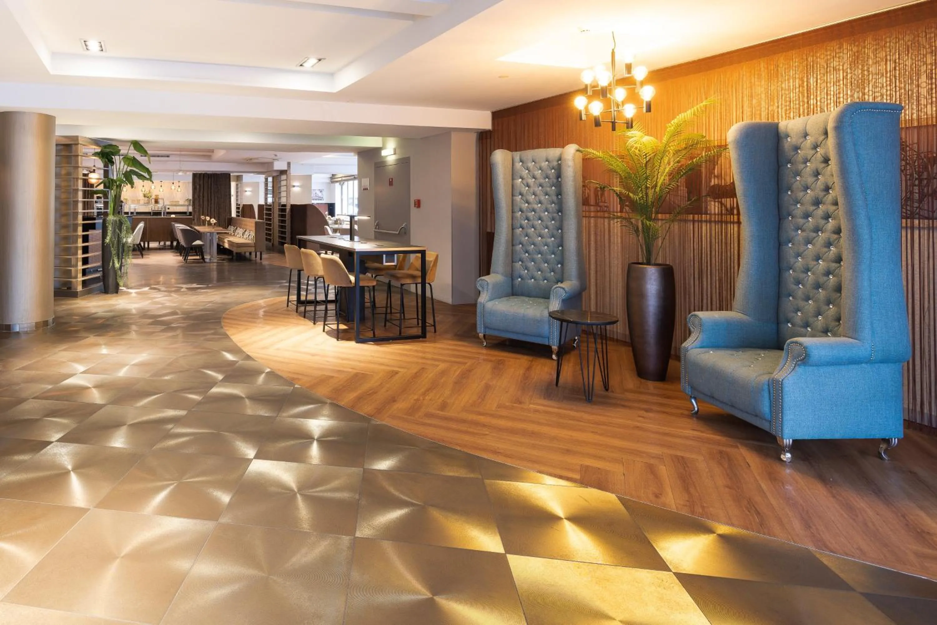 Lobby or reception in Leonardo Vienna Westbahnhof