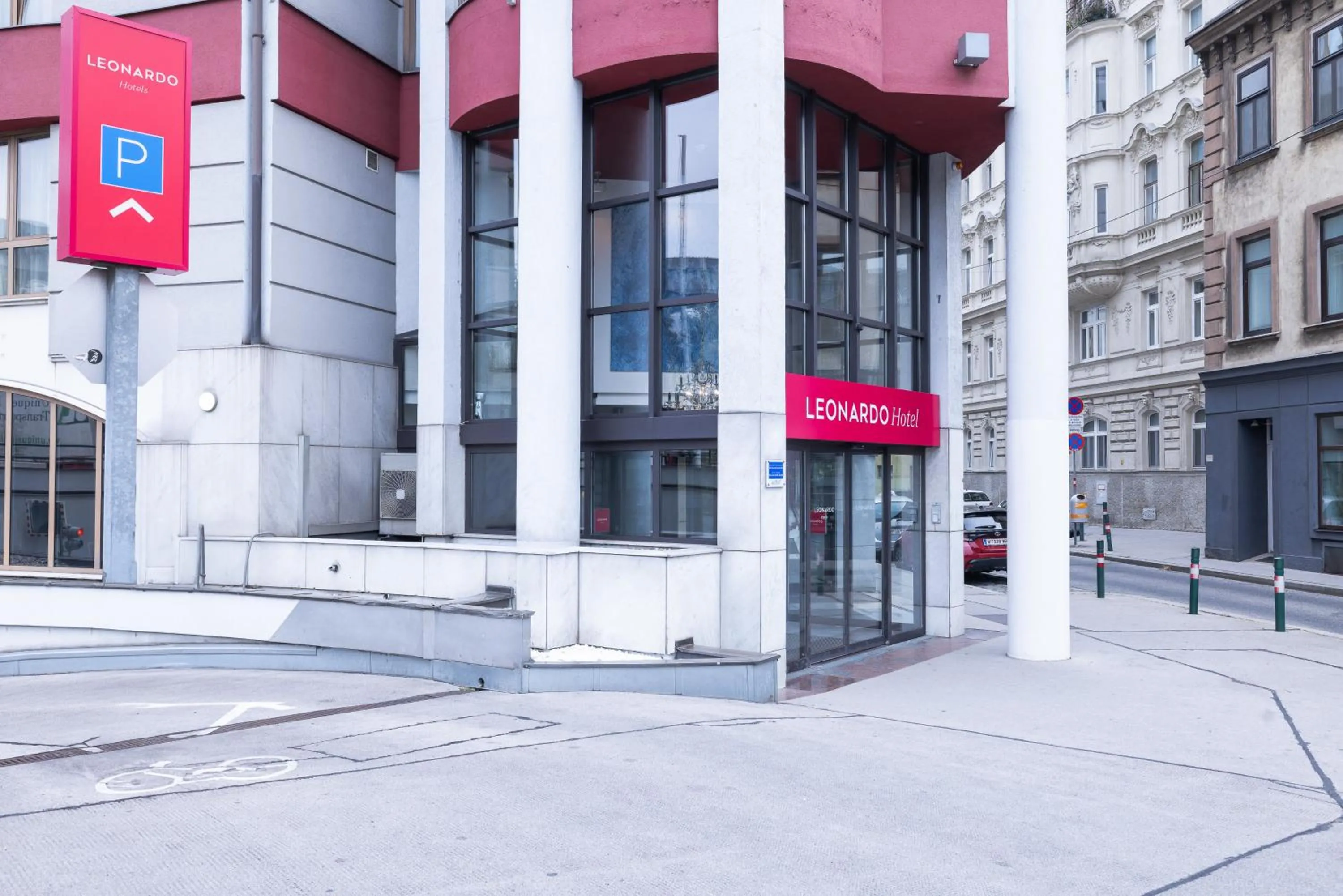 Property building in Leonardo Vienna Westbahnhof
