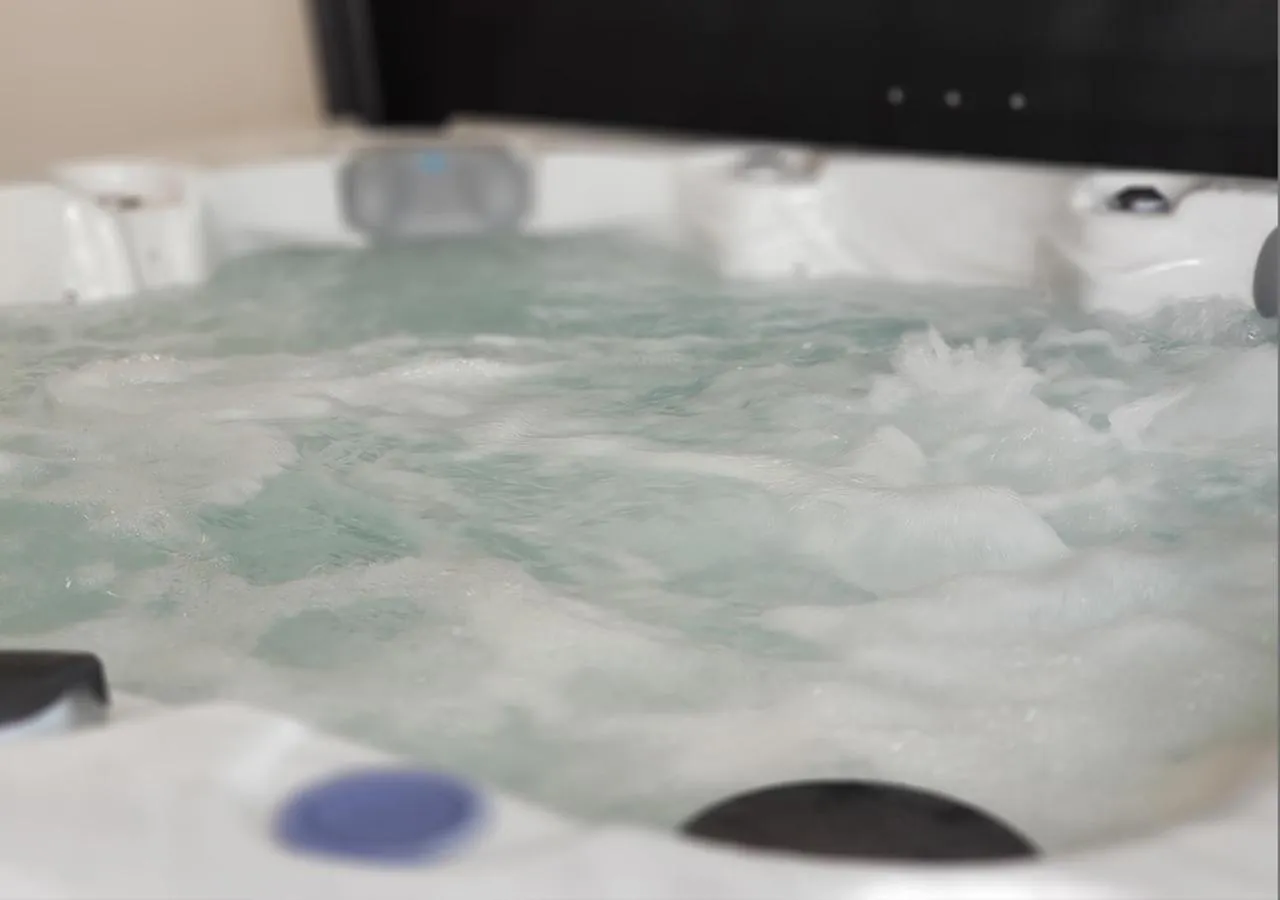 Spa and wellness centre/facilities in La Roseraie