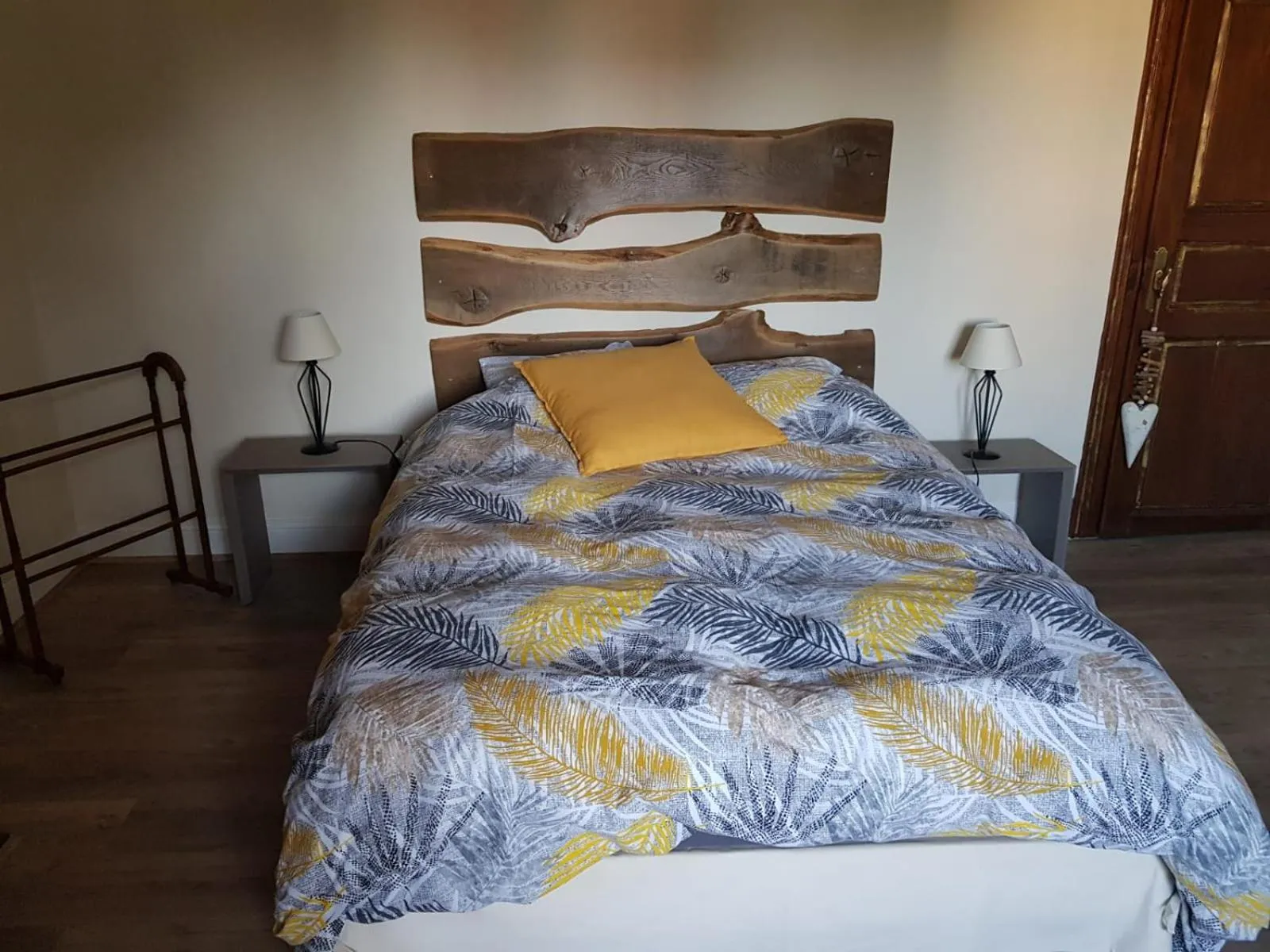 Bedroom, Bed in La Roseraie