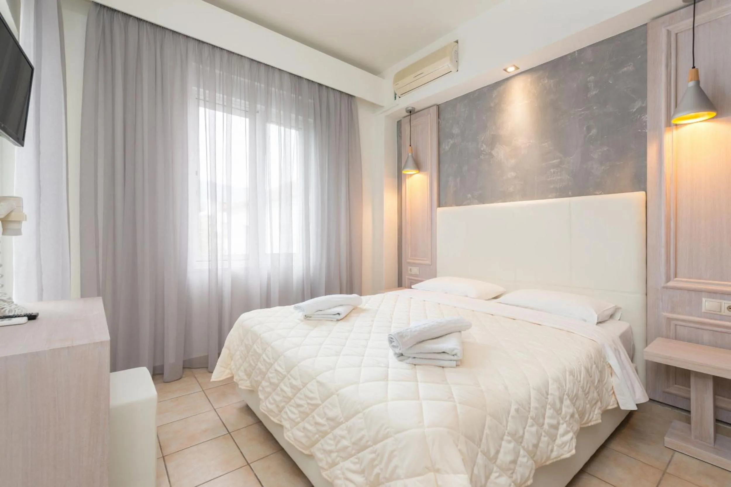 Decorative detail, Bed in Hotel George