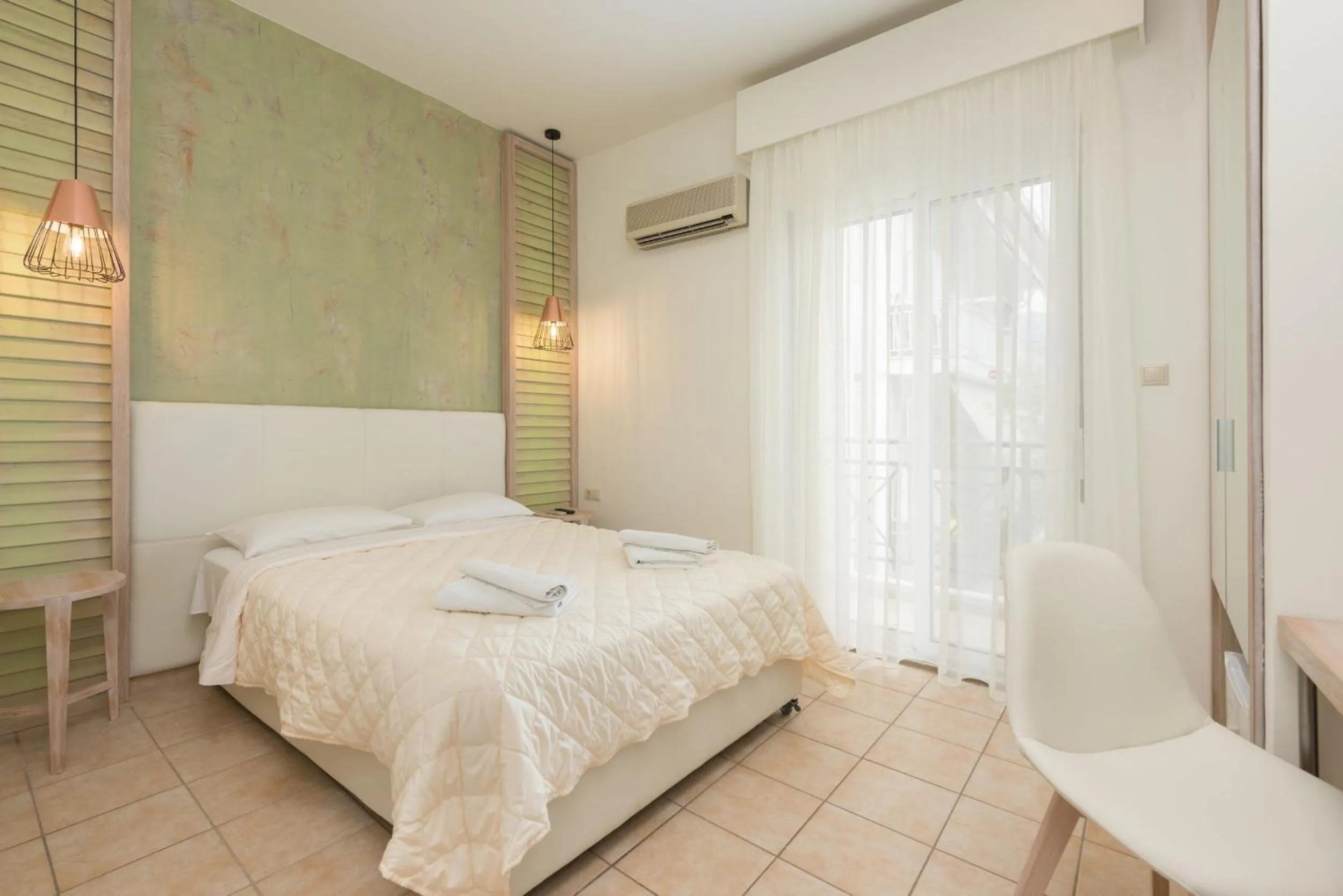 Decorative detail, Bed in Hotel George