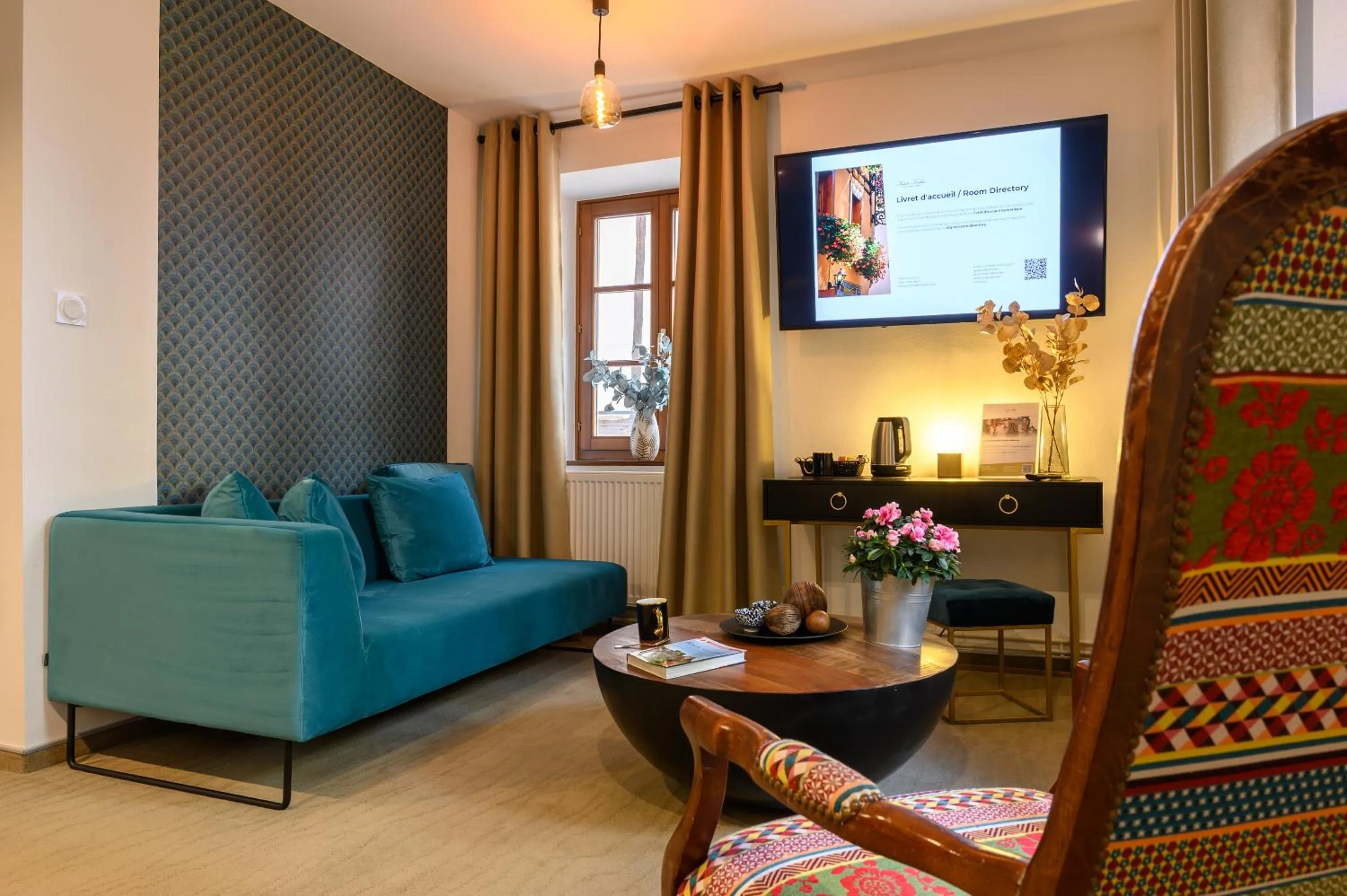 Seating area in Hôtel le Saint Nicolas