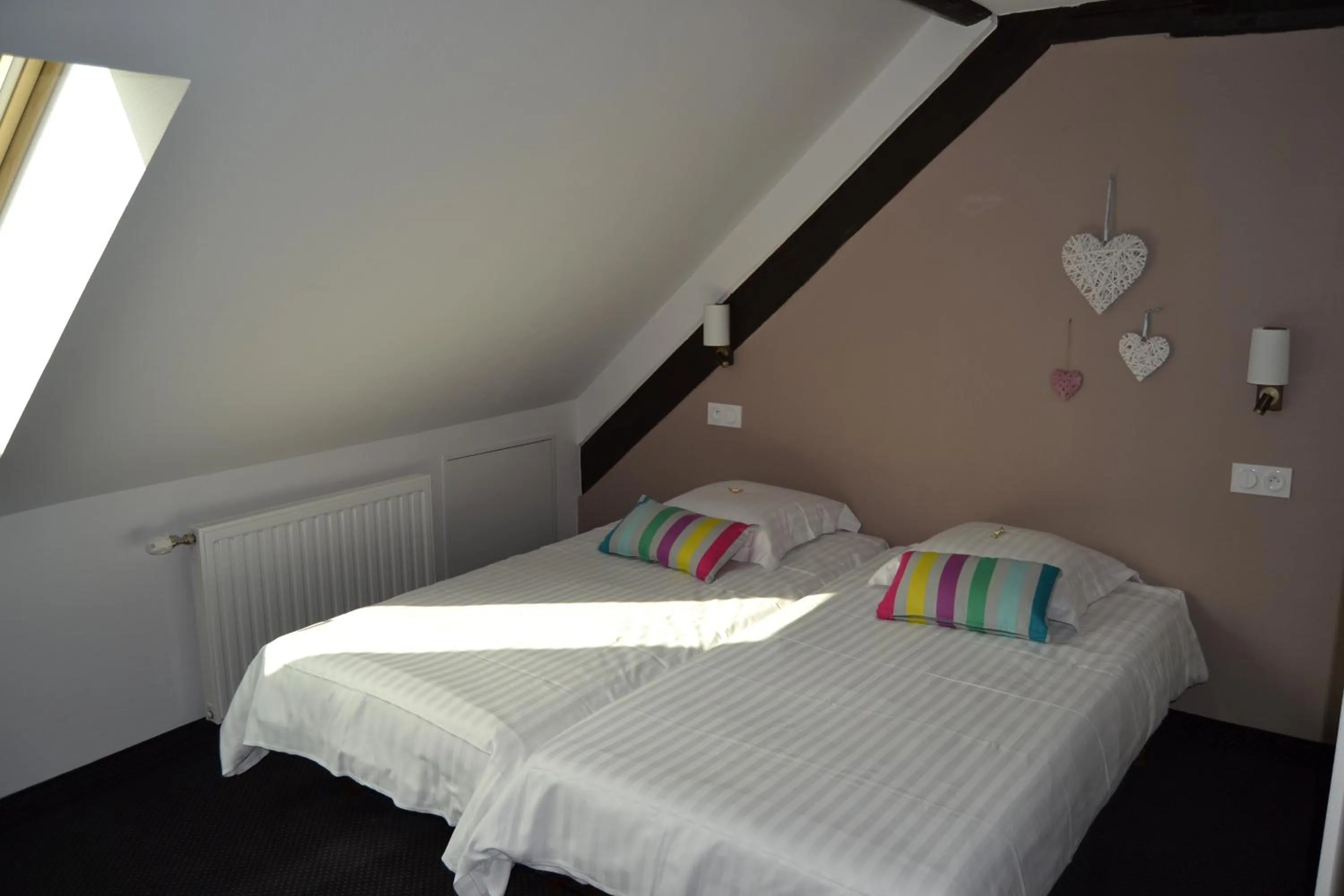 Bedroom, Bed in Hôtel le Saint Nicolas