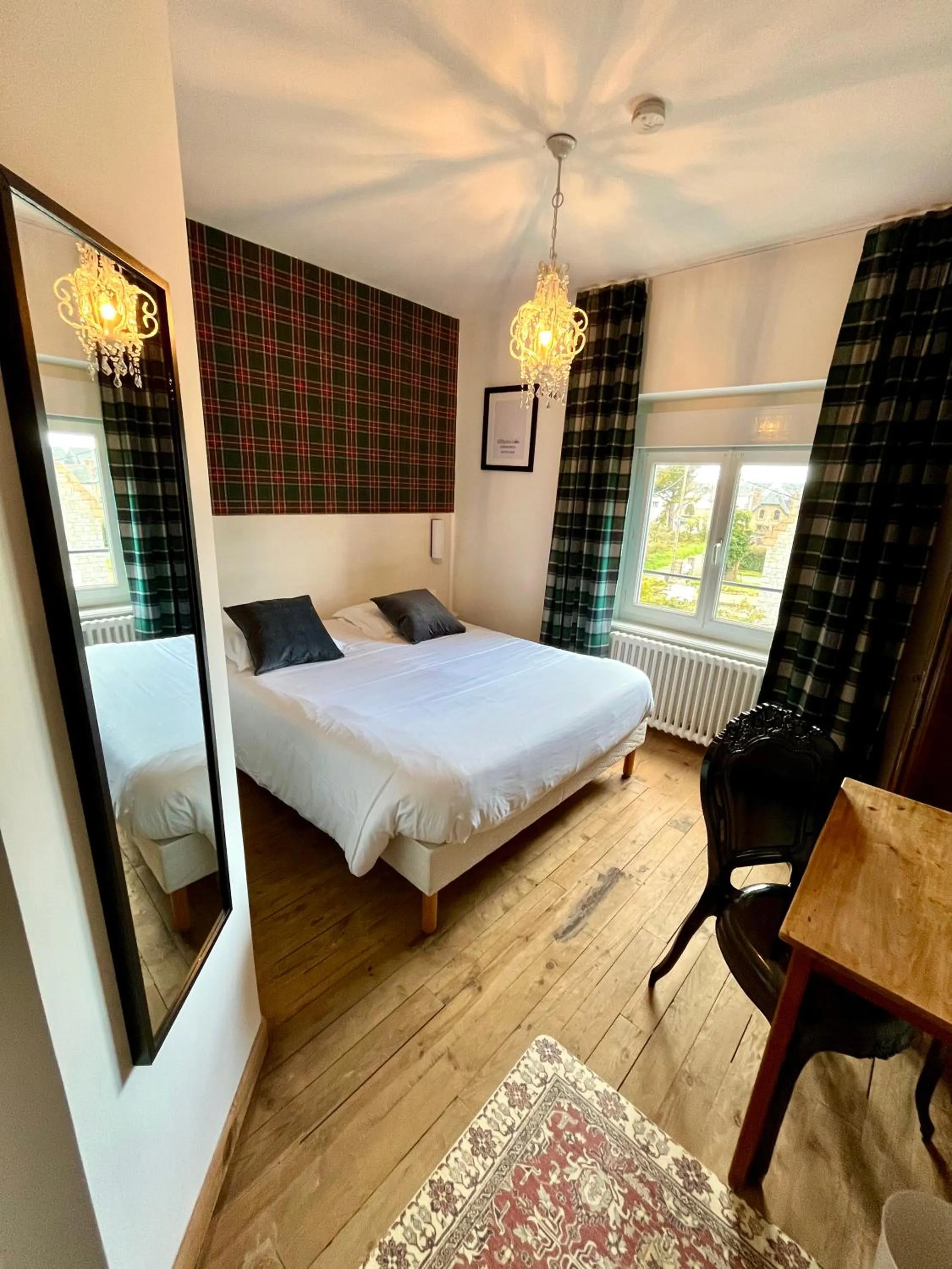 Bed in Hôtel Restaurant La Maison