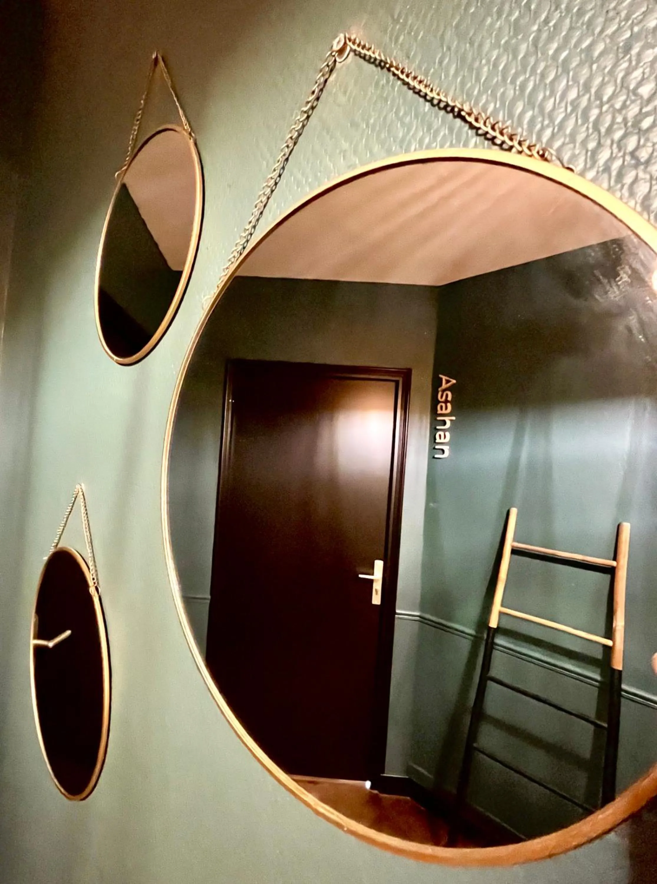 Decorative detail in Hôtel Restaurant La Maison