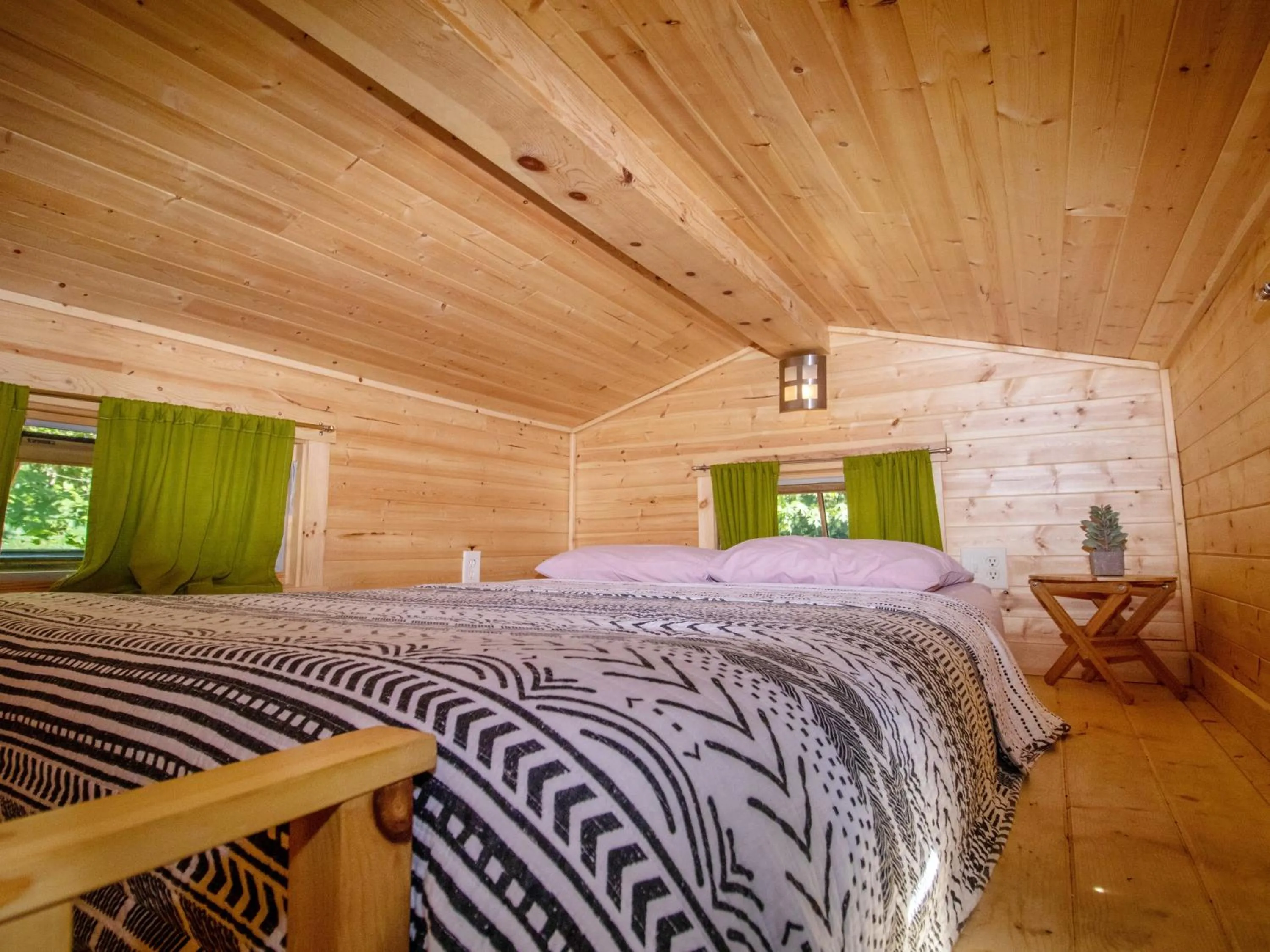 Bed in Mt Hood Tiny House Village