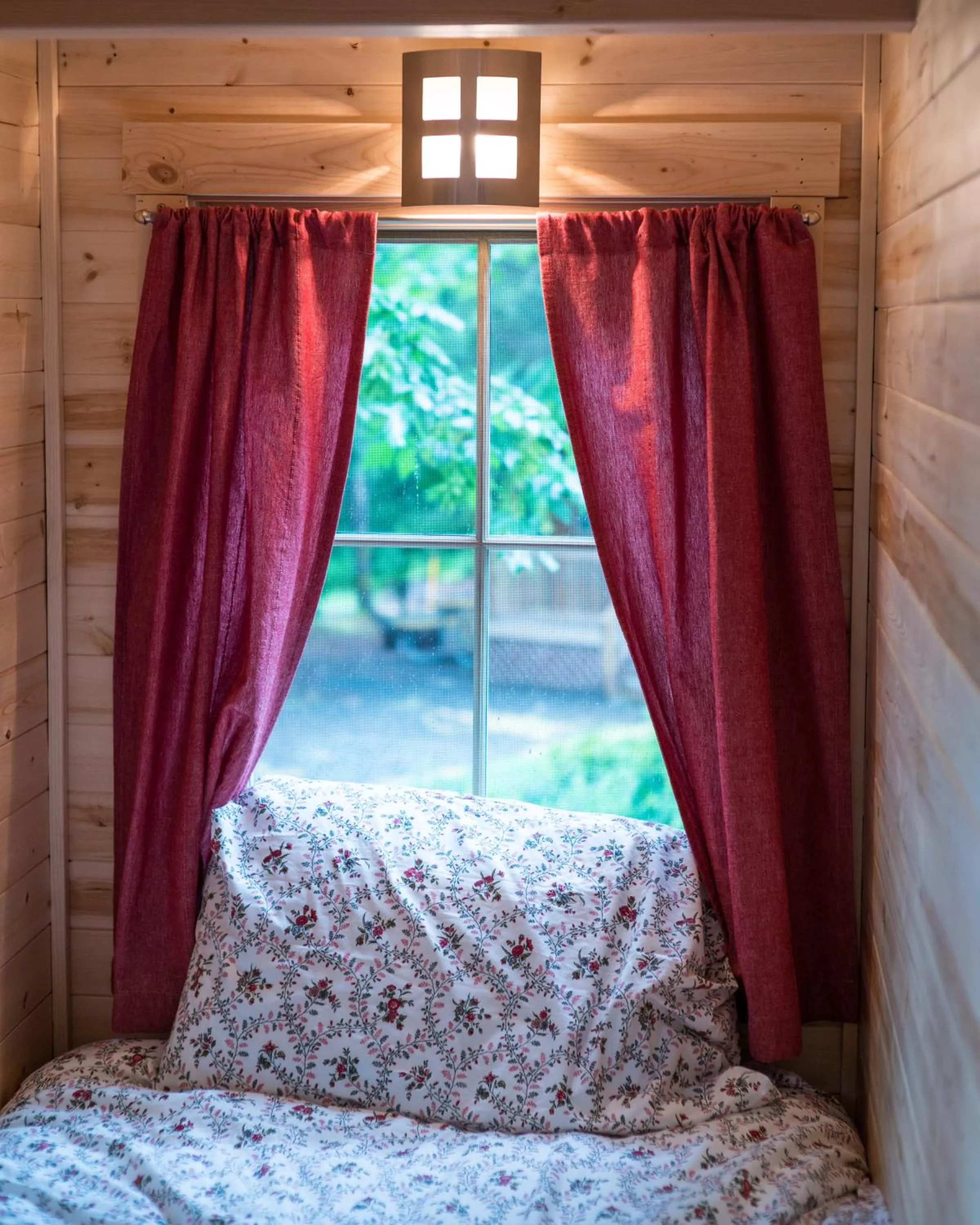 Bed in Mt Hood Tiny House Village