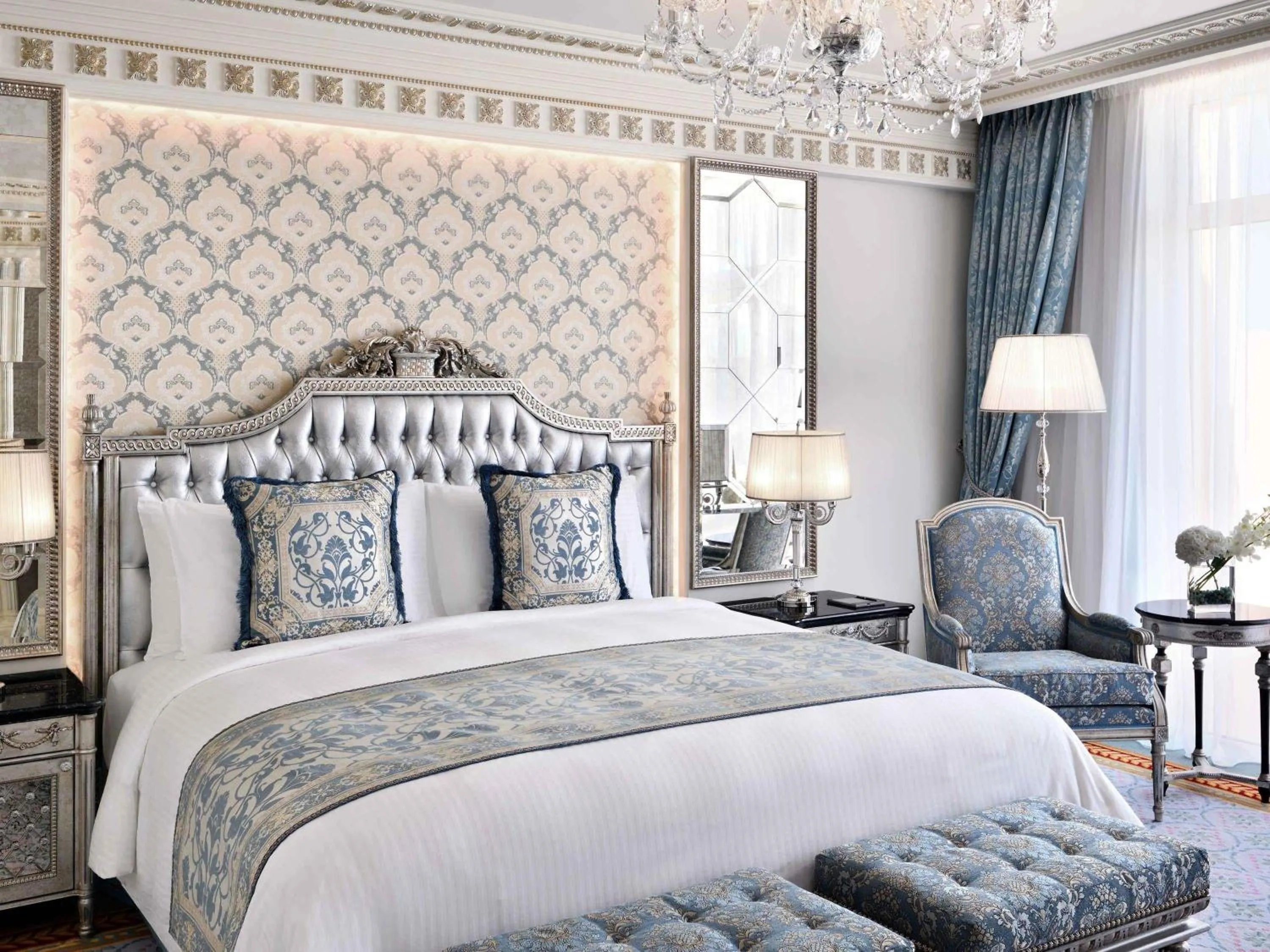 Bedroom, Bed in Raffles The Palm