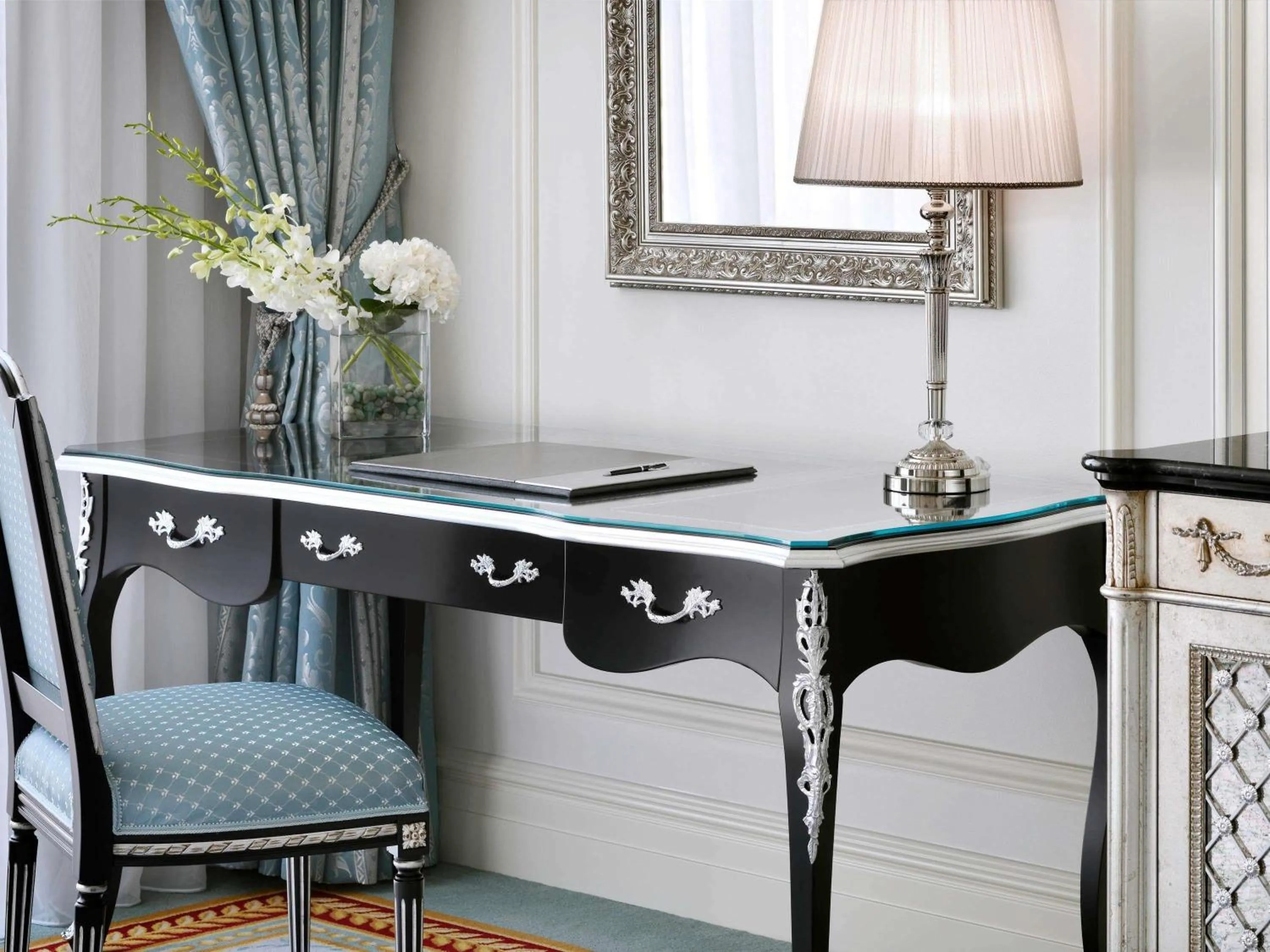 Bedroom in Raffles The Palm