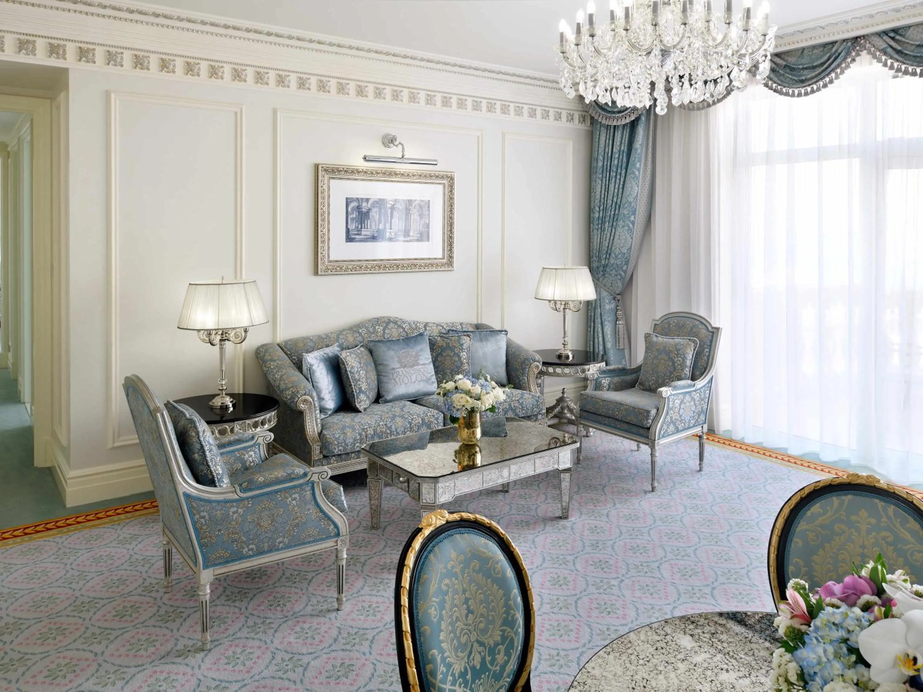 Living room in Raffles The Palm