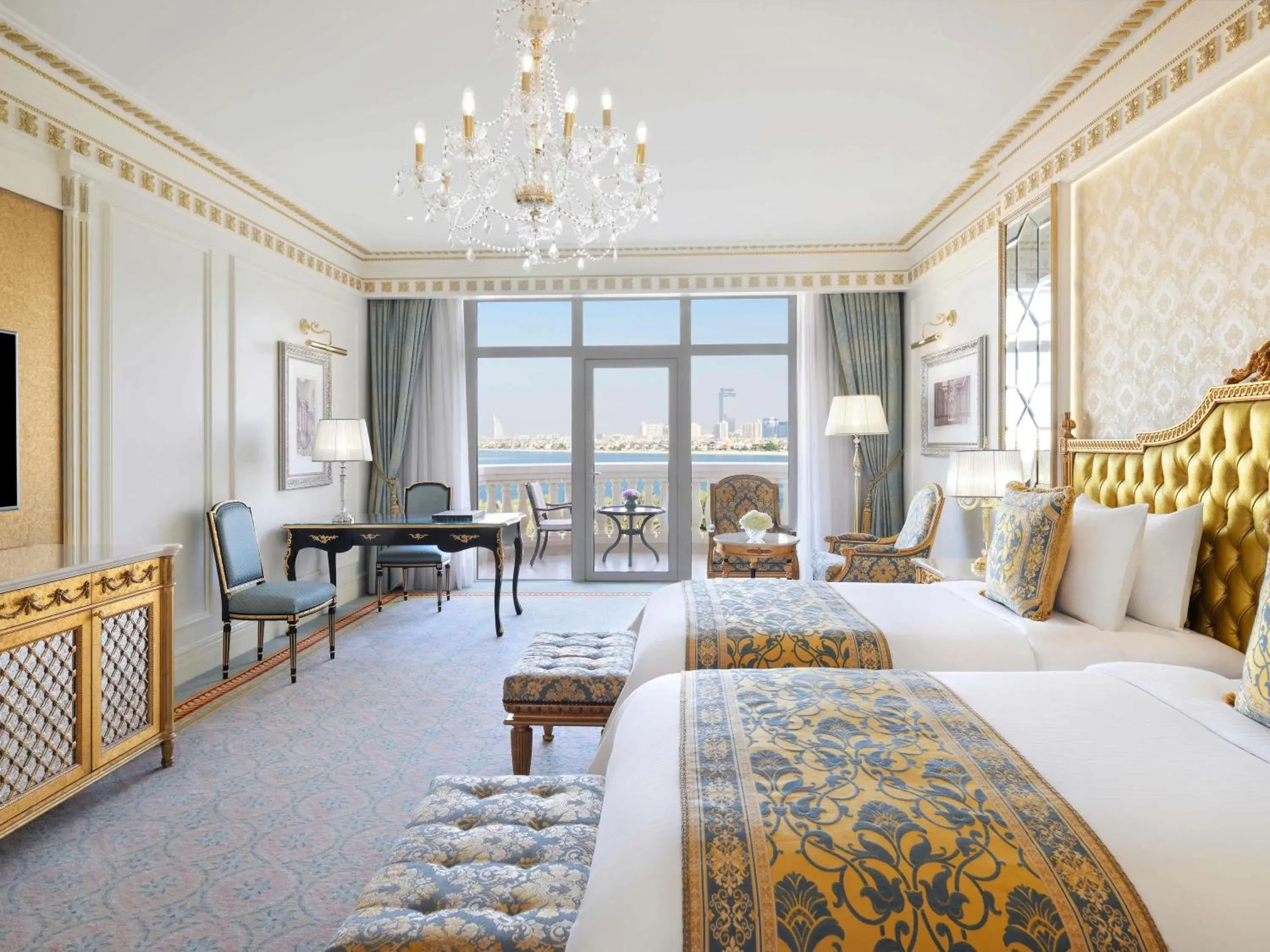 Premier Palm View Room With balcony in Raffles The Palm Premier Palm View Room With balcony in Raffles The Palm