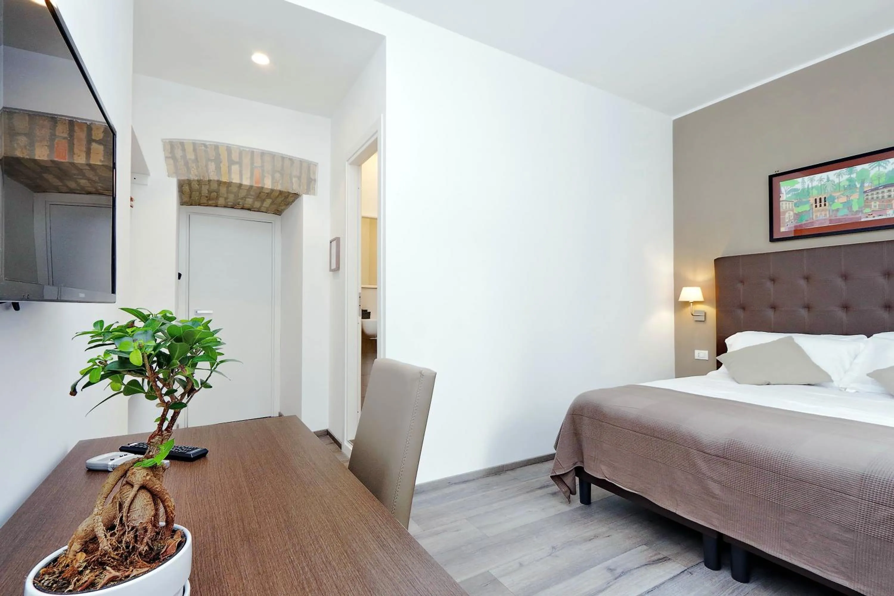 Bedroom, Bed in Victory Rooms