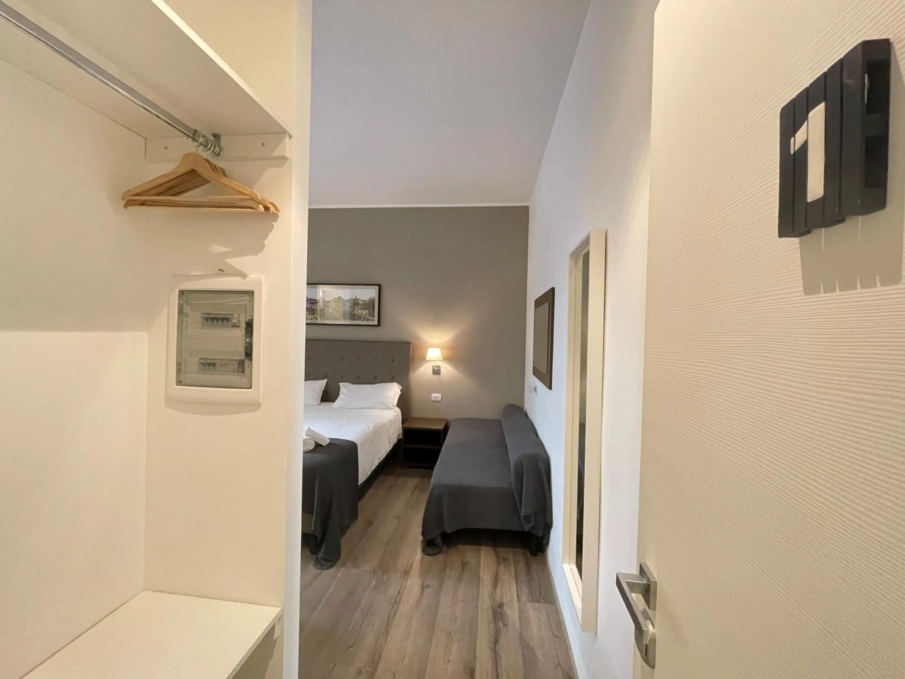 Bedroom, Bed in Victory Rooms