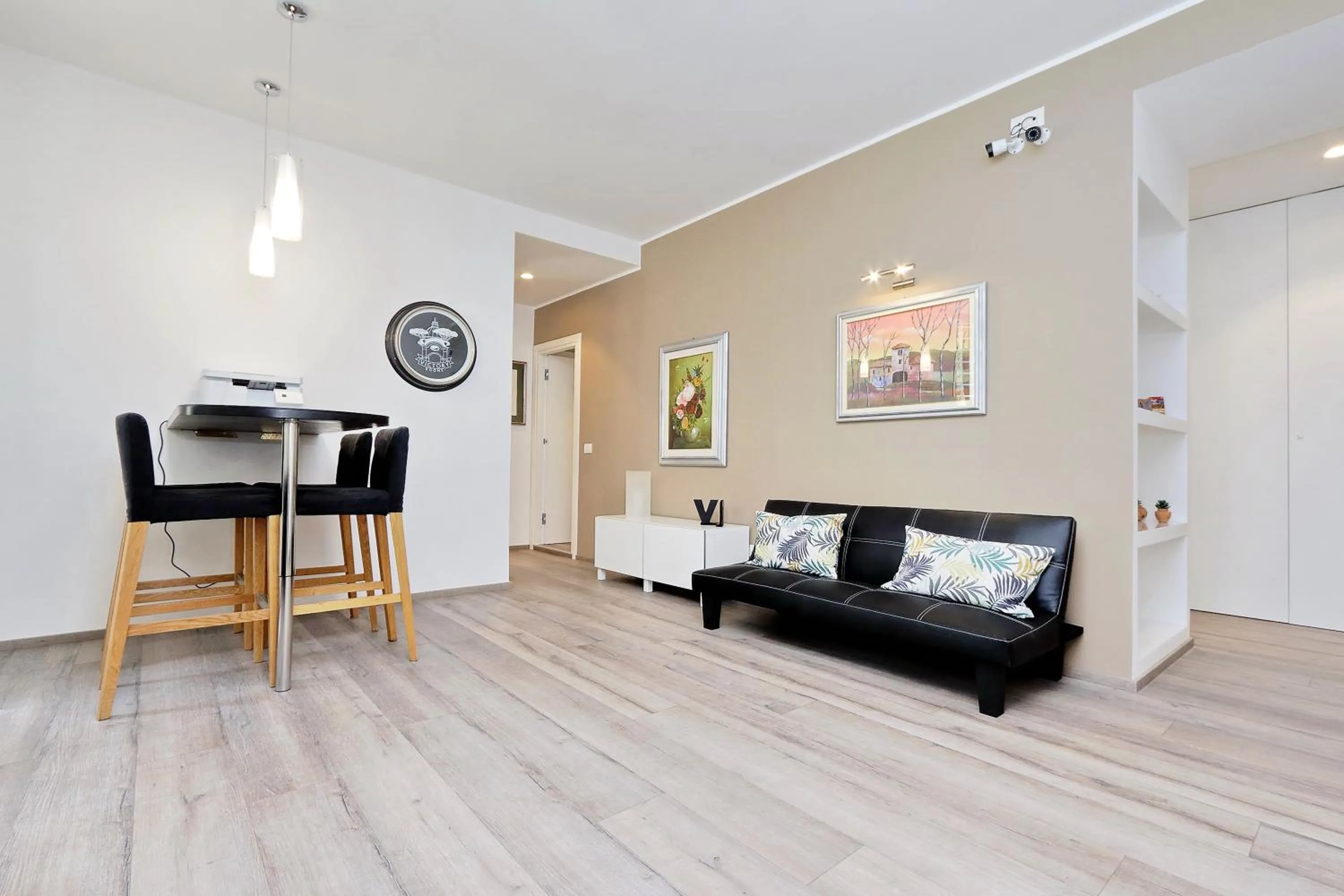 Communal lounge/ TV room in Victory Rooms