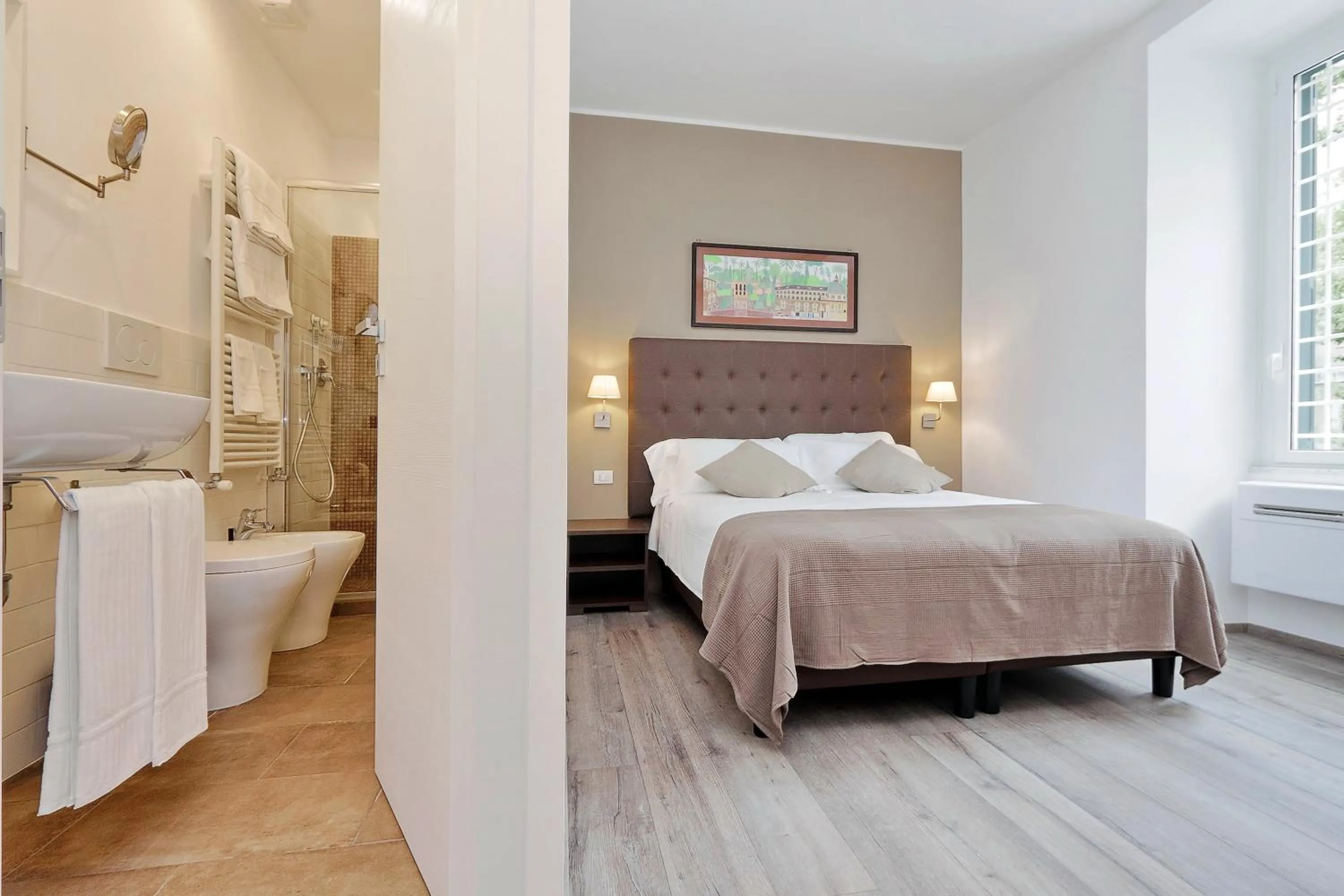 Bedroom, Bed in Victory Rooms