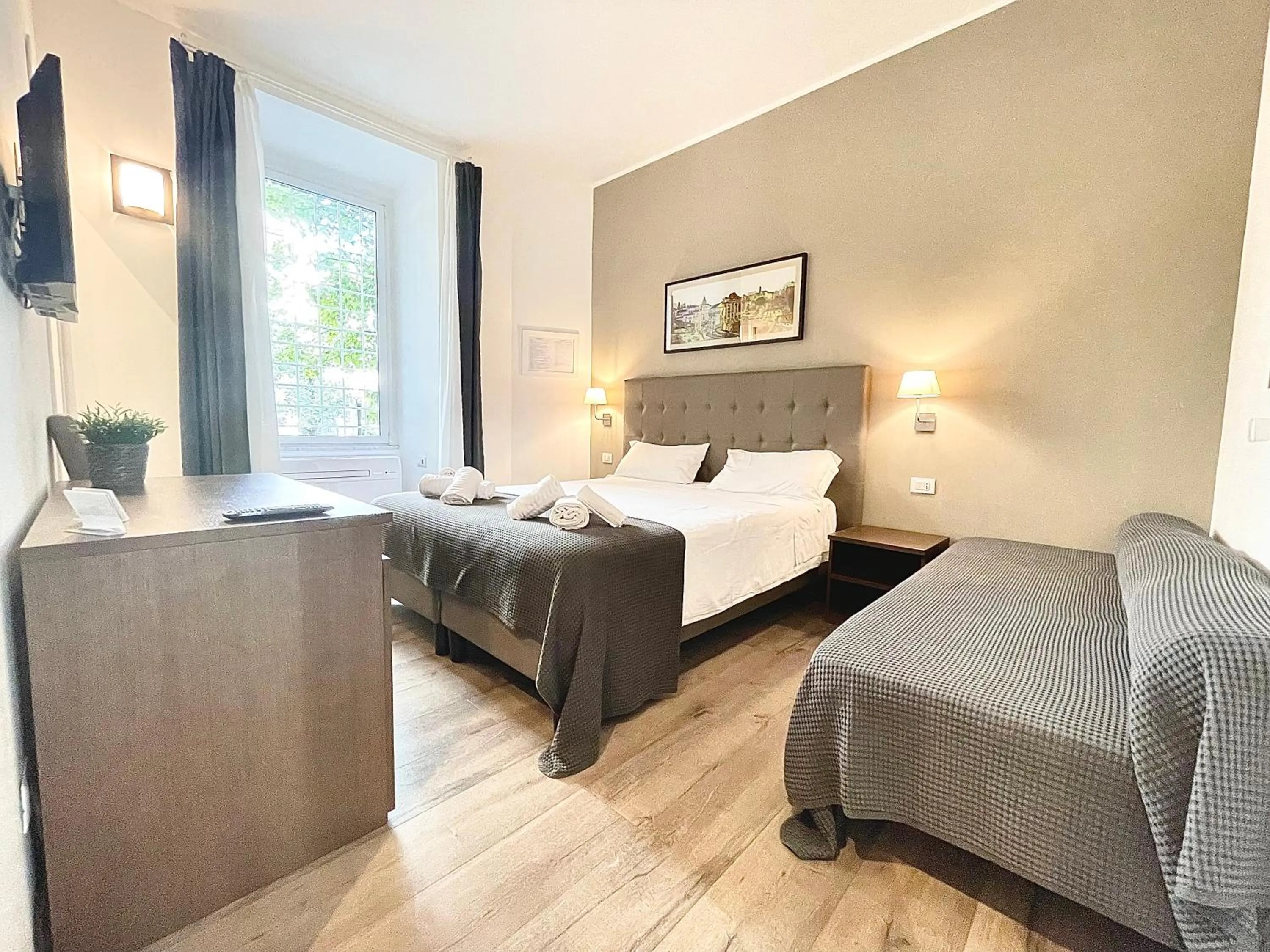 Bedroom, Bed in Victory Rooms