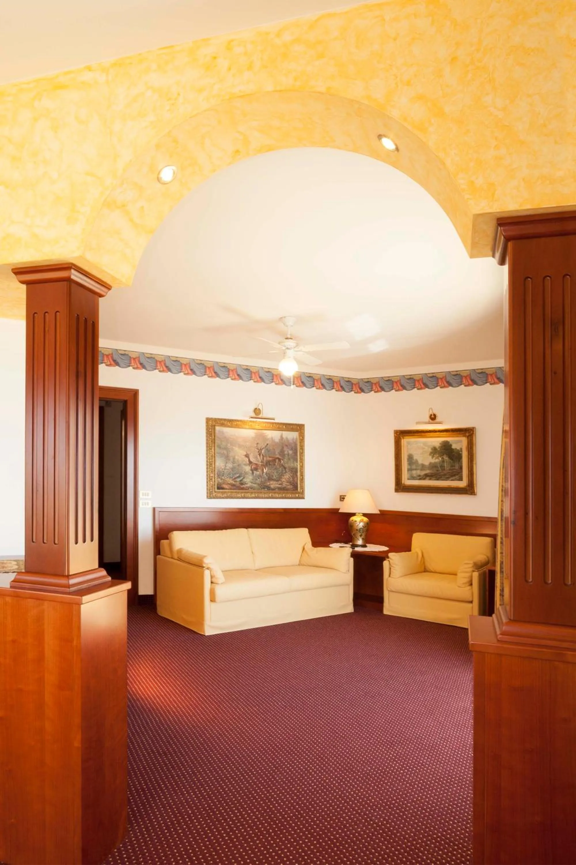 Living room, Bed in Hotel Napoleon