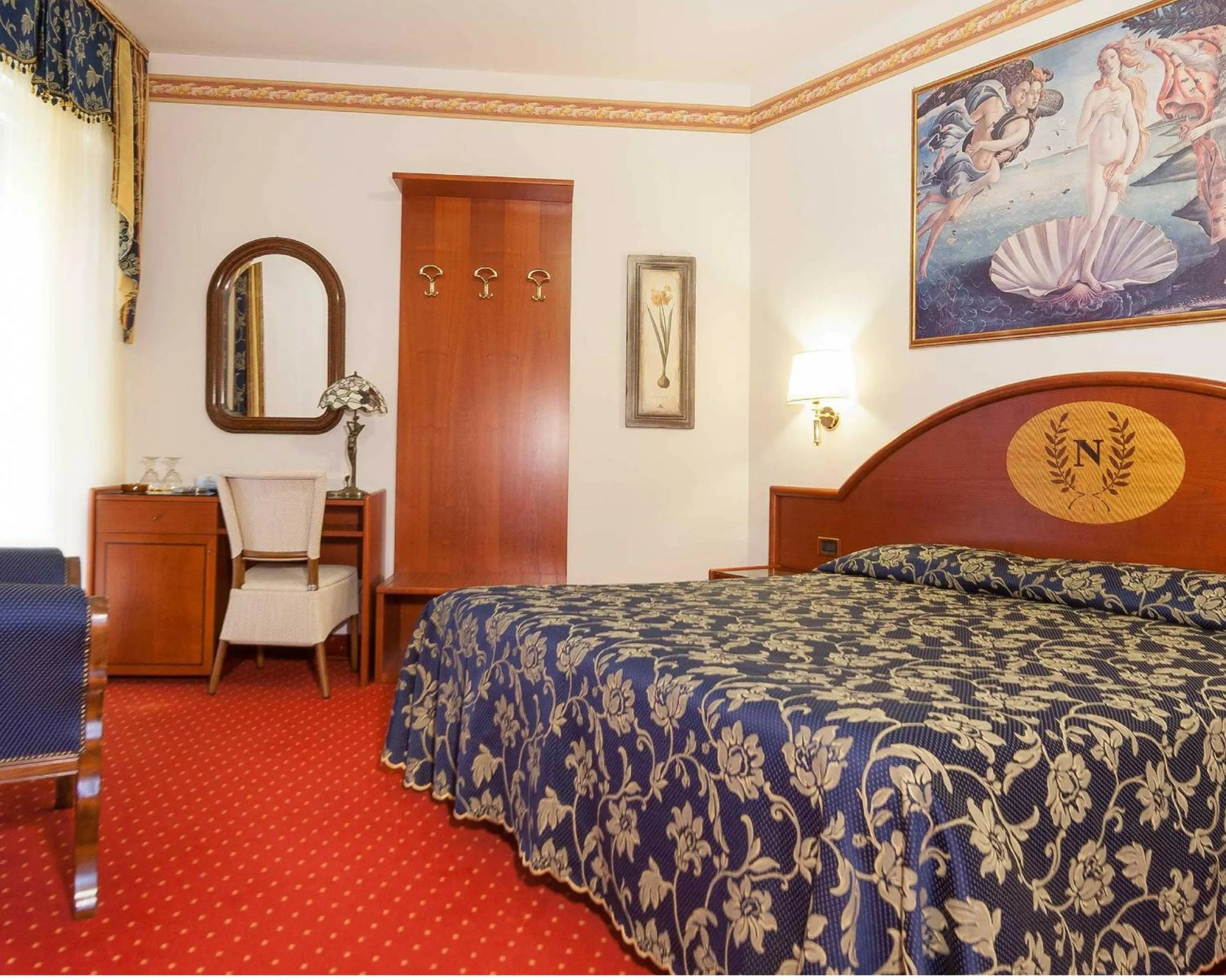 Photo of the whole room, Bed in Hotel Napoleon