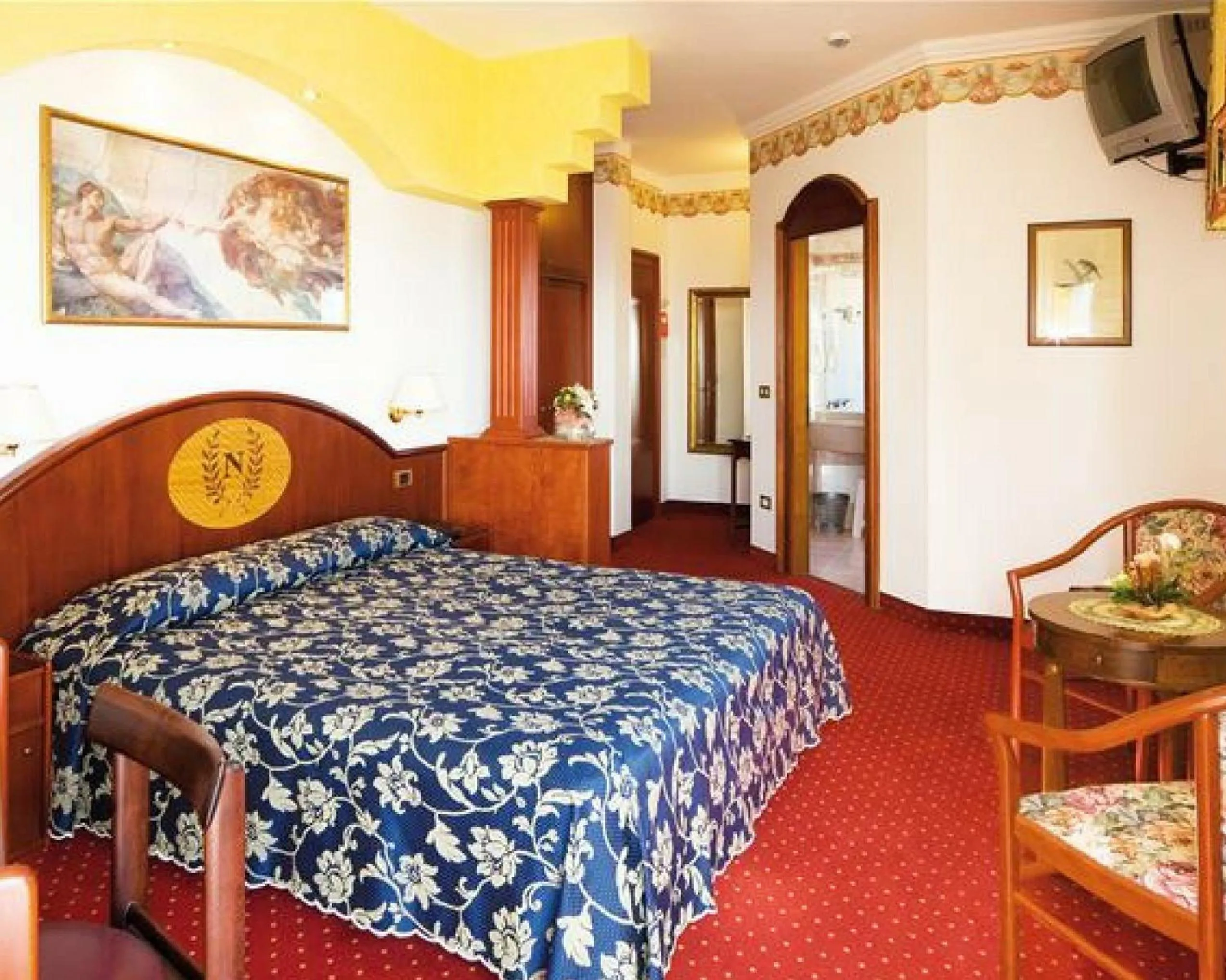 Photo of the whole room, Bed in Hotel Napoleon