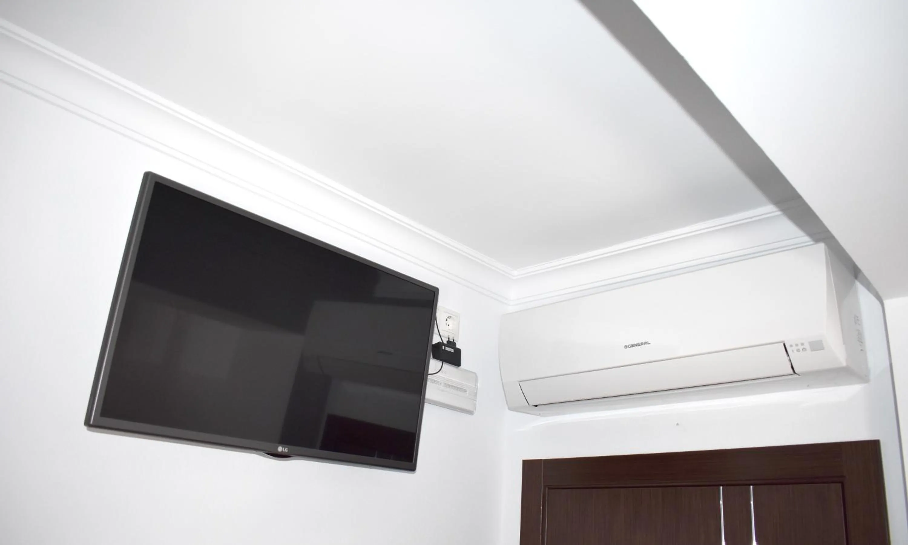 Bedroom in Iznájar Suites