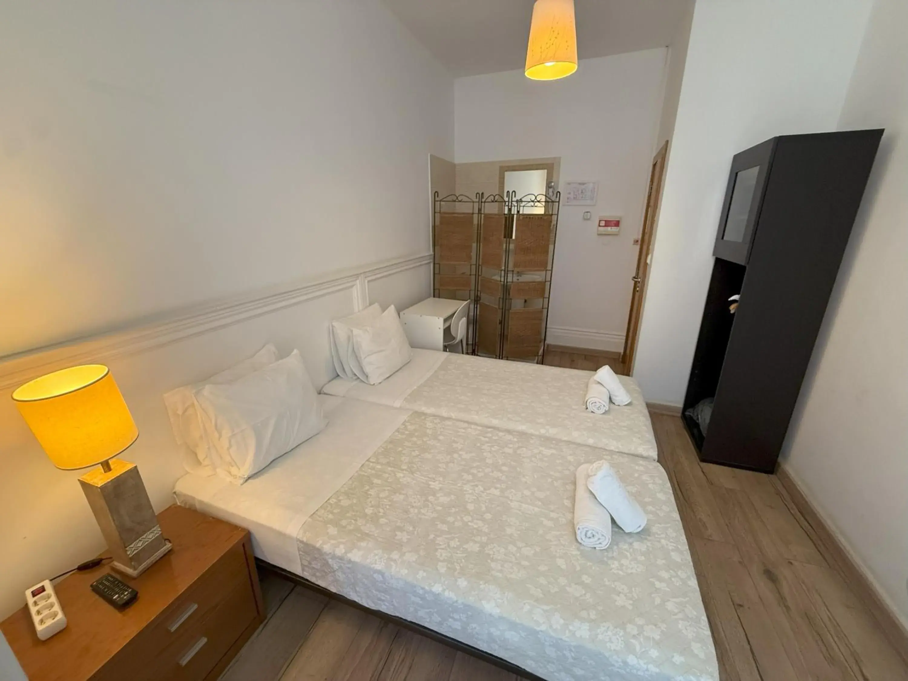 Double or Twin Room with Shared Bathroom in Pouso Dos Anjos Double or Twin Room with Shared Bathroom in Pouso Dos Anjos