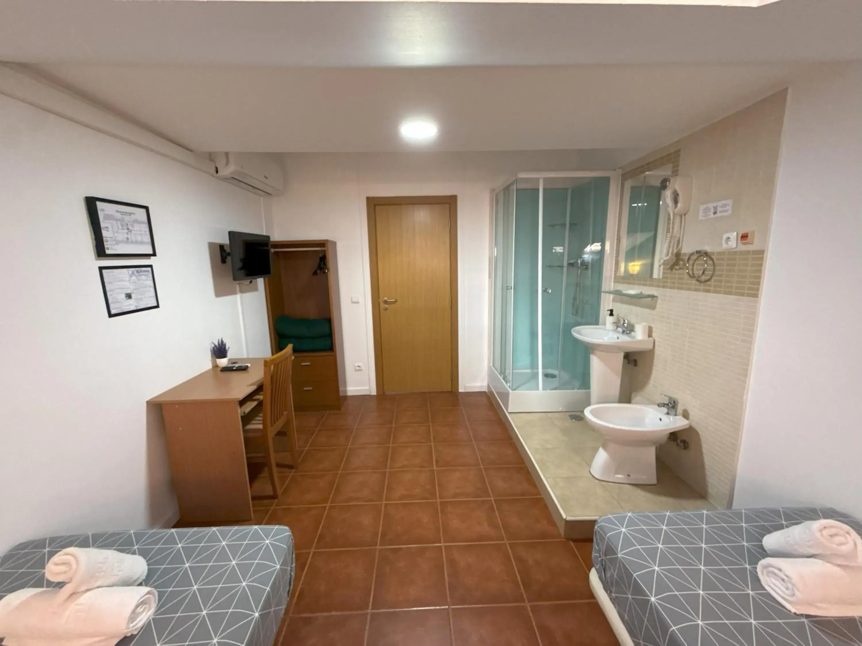 Twin Room with Shower in Pouso Dos Anjos Twin Room with Shower in Pouso Dos Anjos