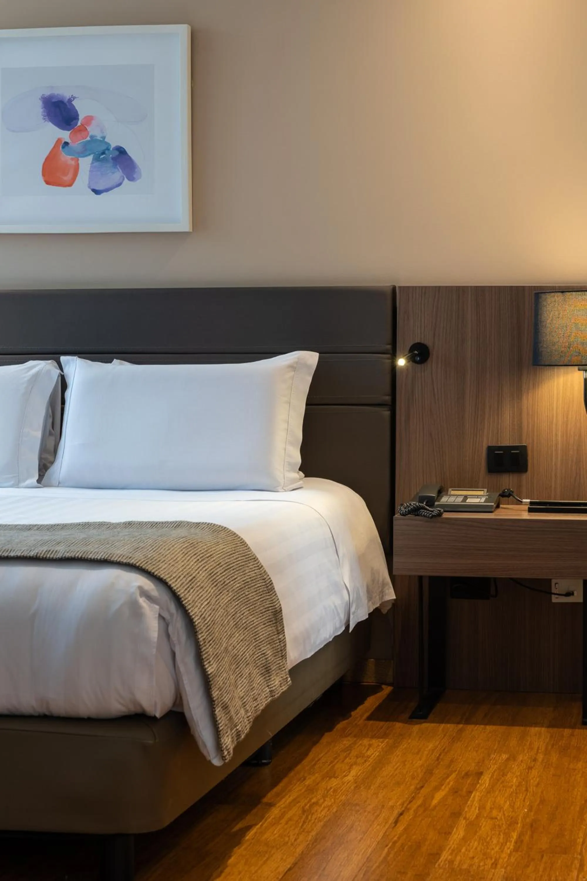 Bed in Estelar La Torre Suites