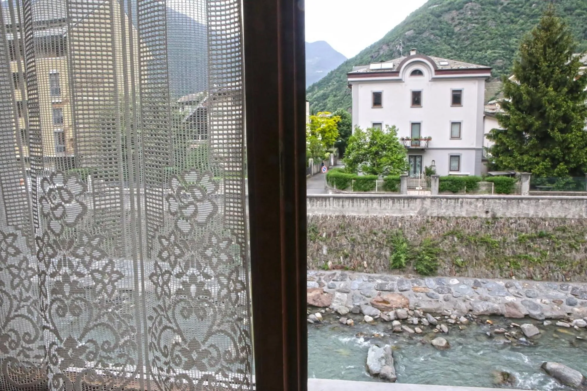 Photo of the whole room in Albergo Gusmeroli