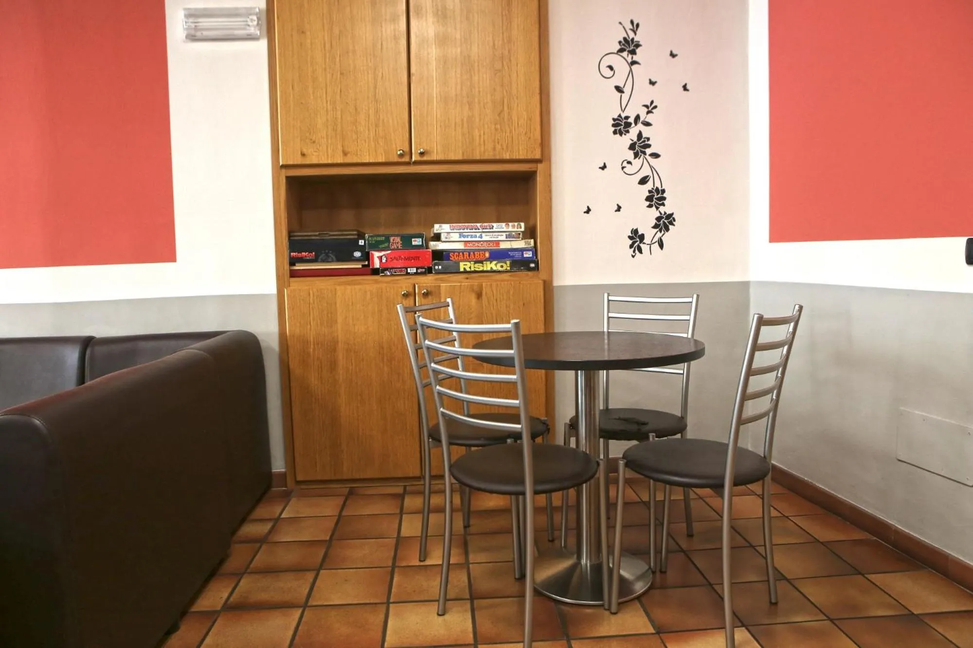 Communal lounge/ TV room in Albergo Gusmeroli